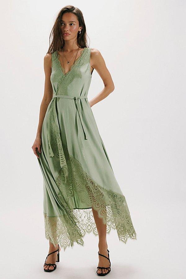 nigel preston wrap soho dress Midi in Purple low hem. Nigel Preston + Wrap Soho