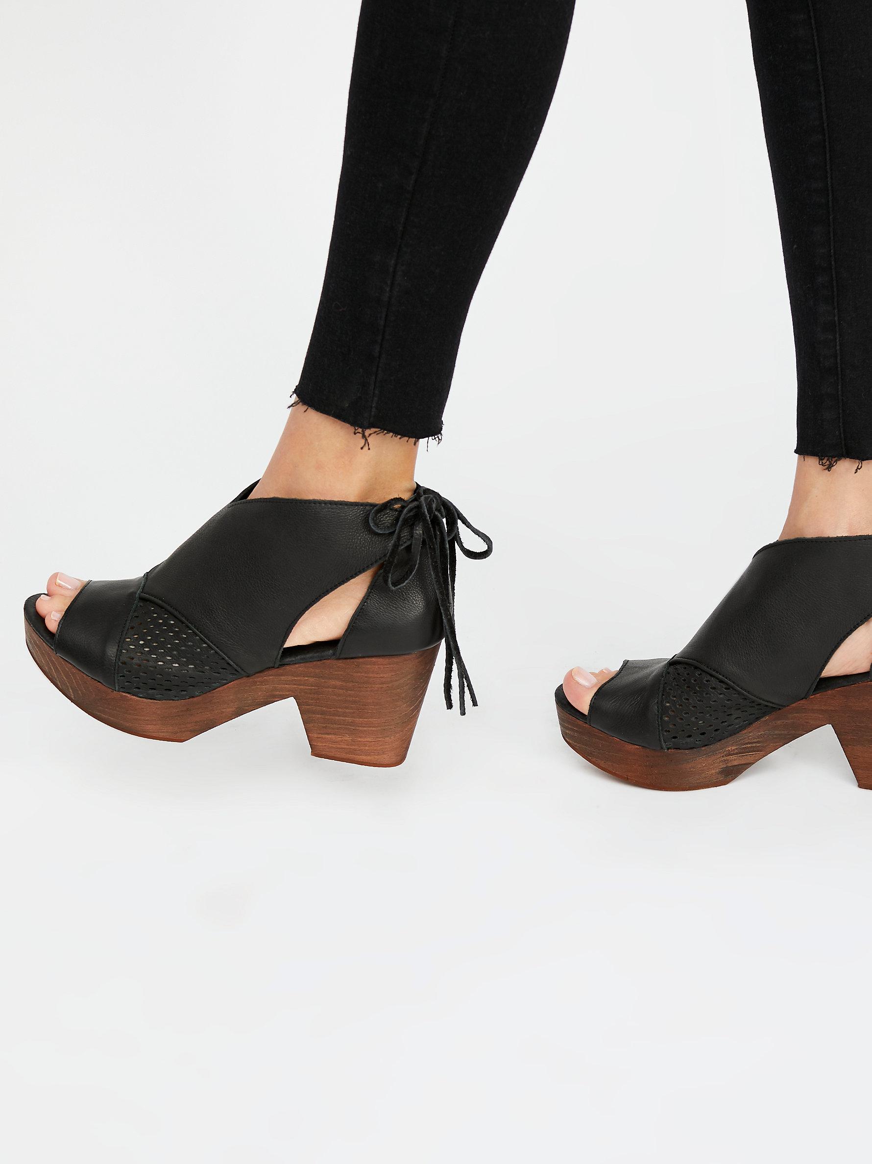 free people black clogs
