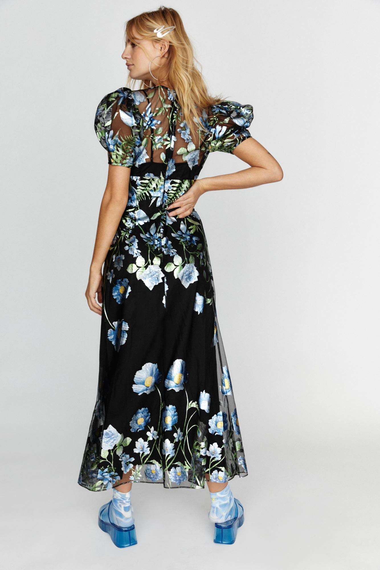 some kind of beautiful midi dress