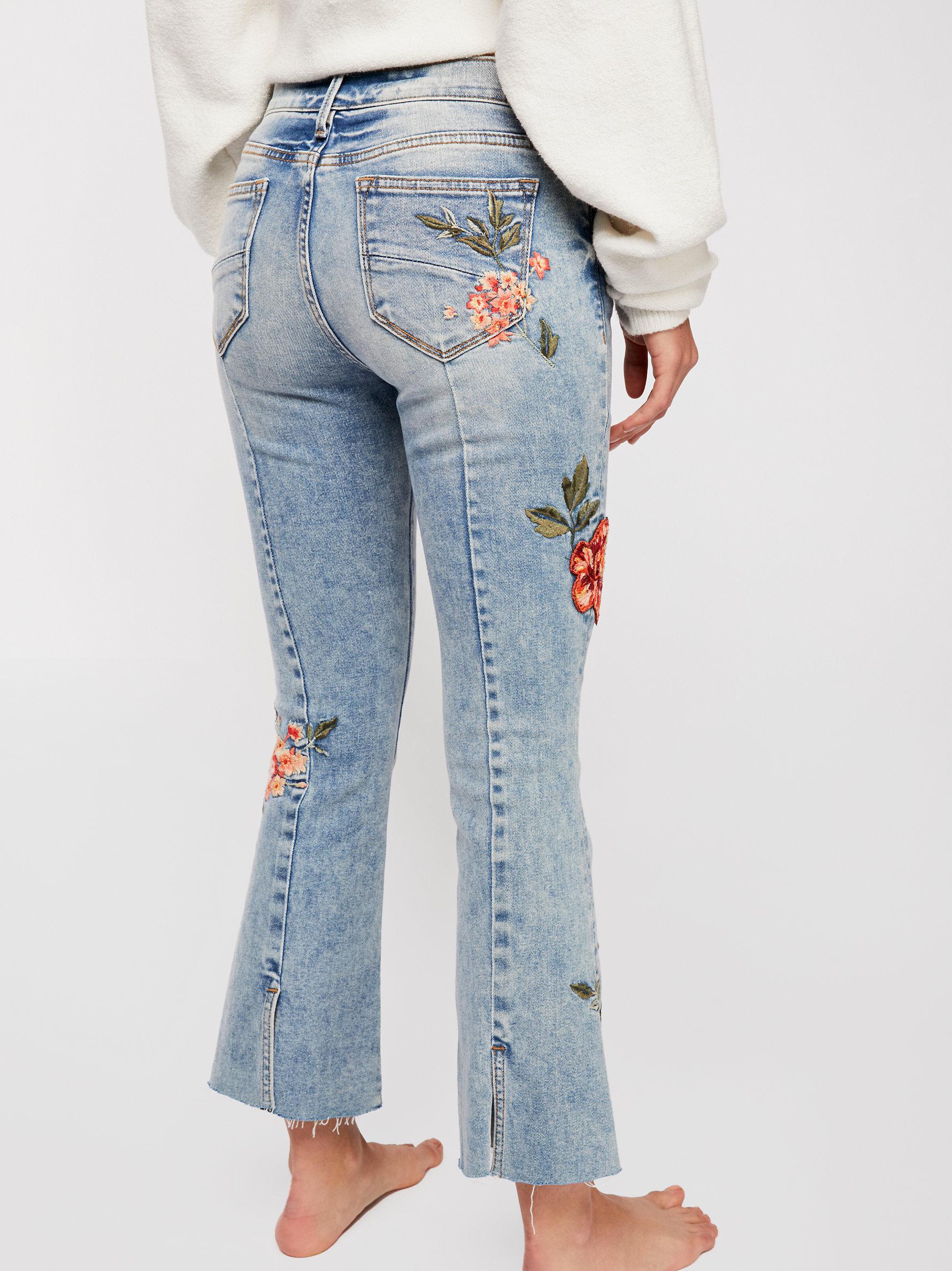 DRIFTWOOD ROXY FLARE CROP BERRIES EMBROIDERED JEANS - cafebleu.verse.jp