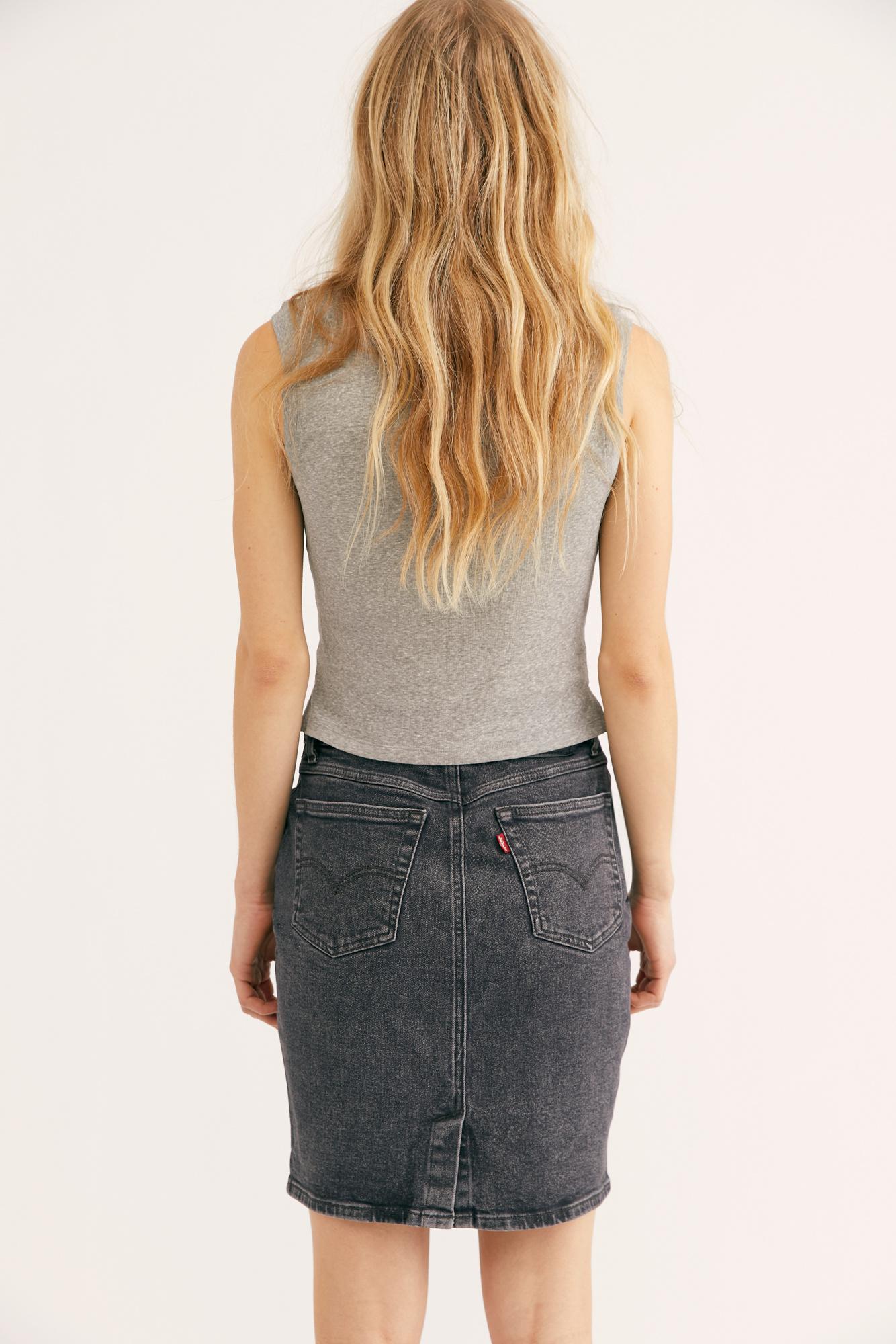levis core skirt