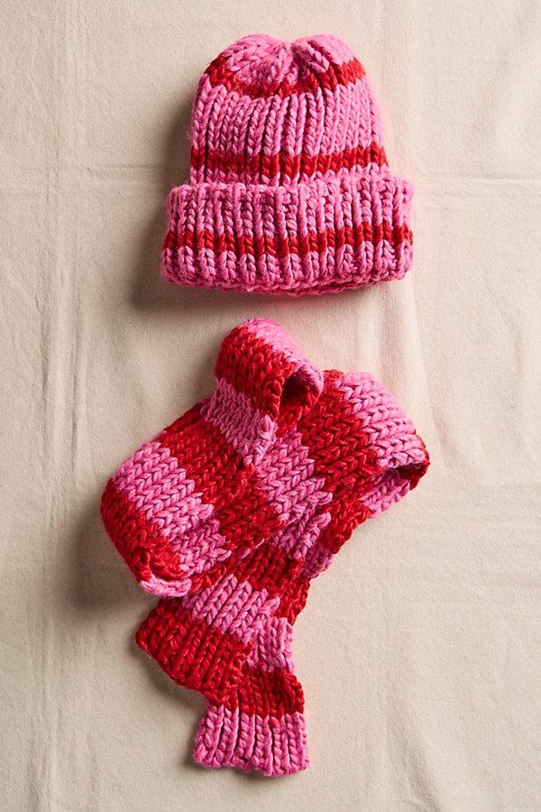 Free People Tacita Beanie & Scarf Set in Red | Lyst