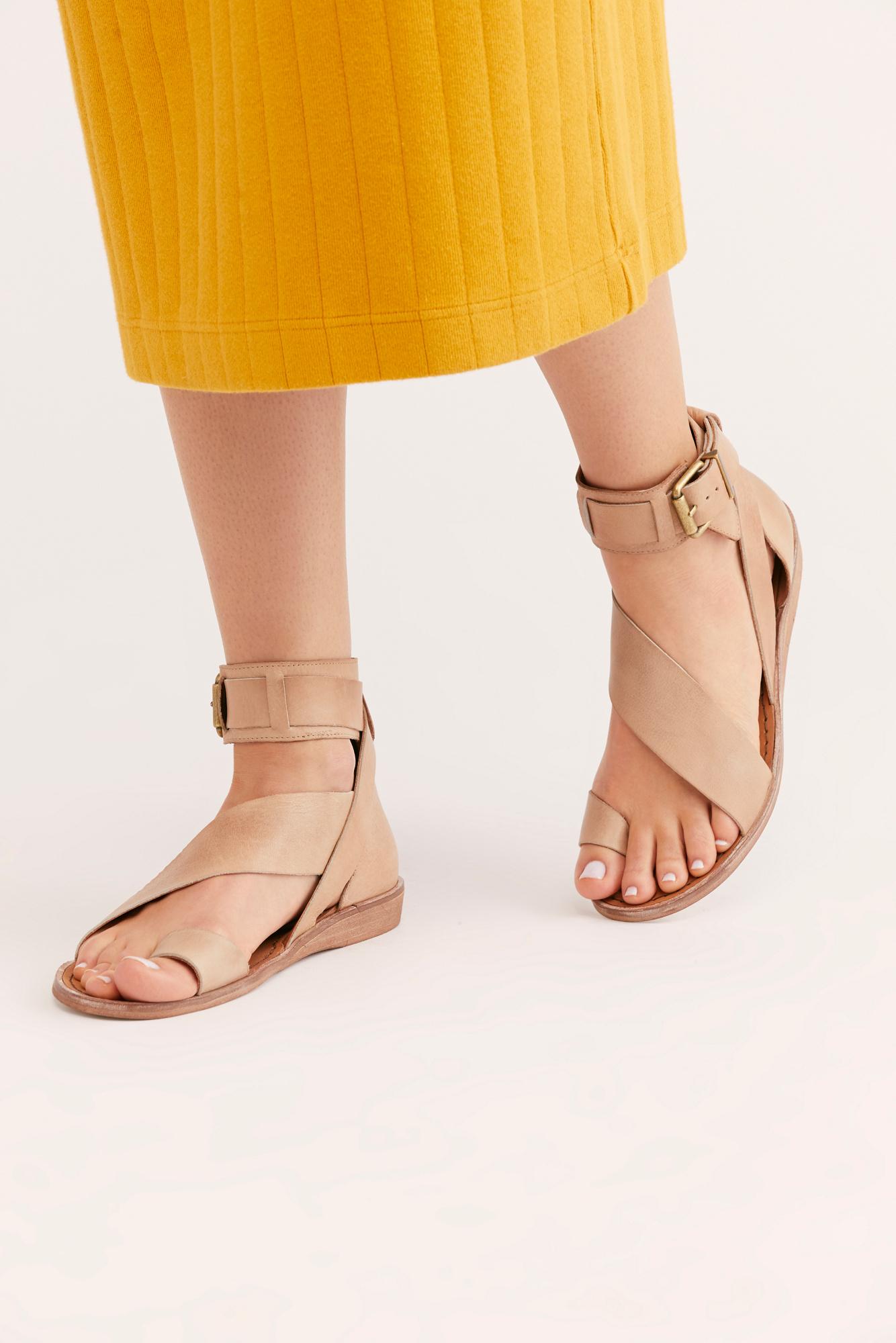 vale boot sandal