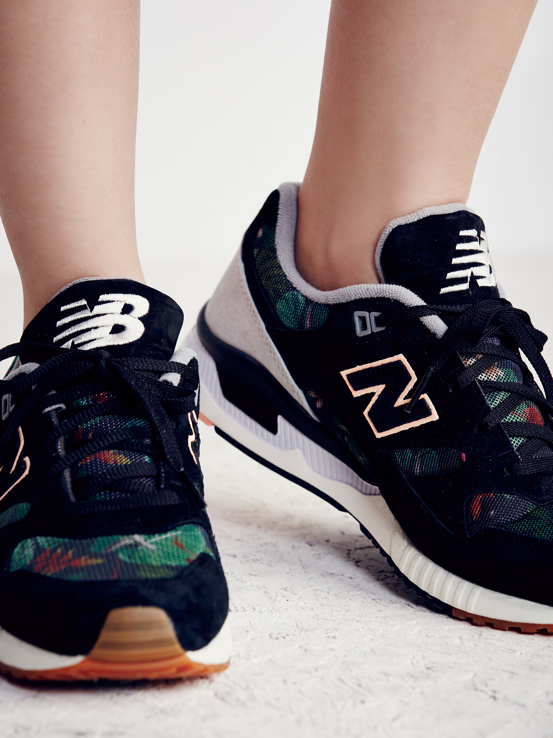 new balance floral trainers