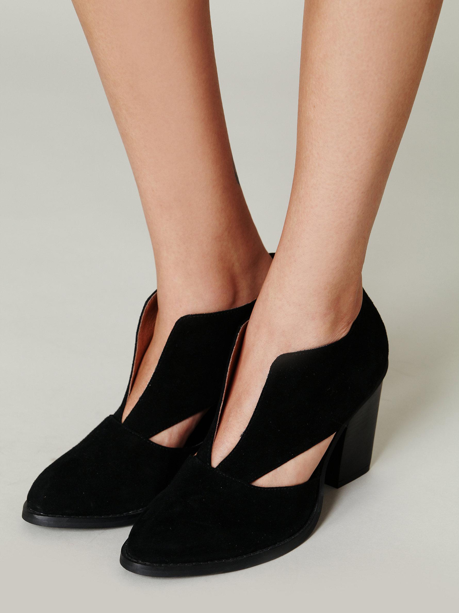 deep v ankle booties