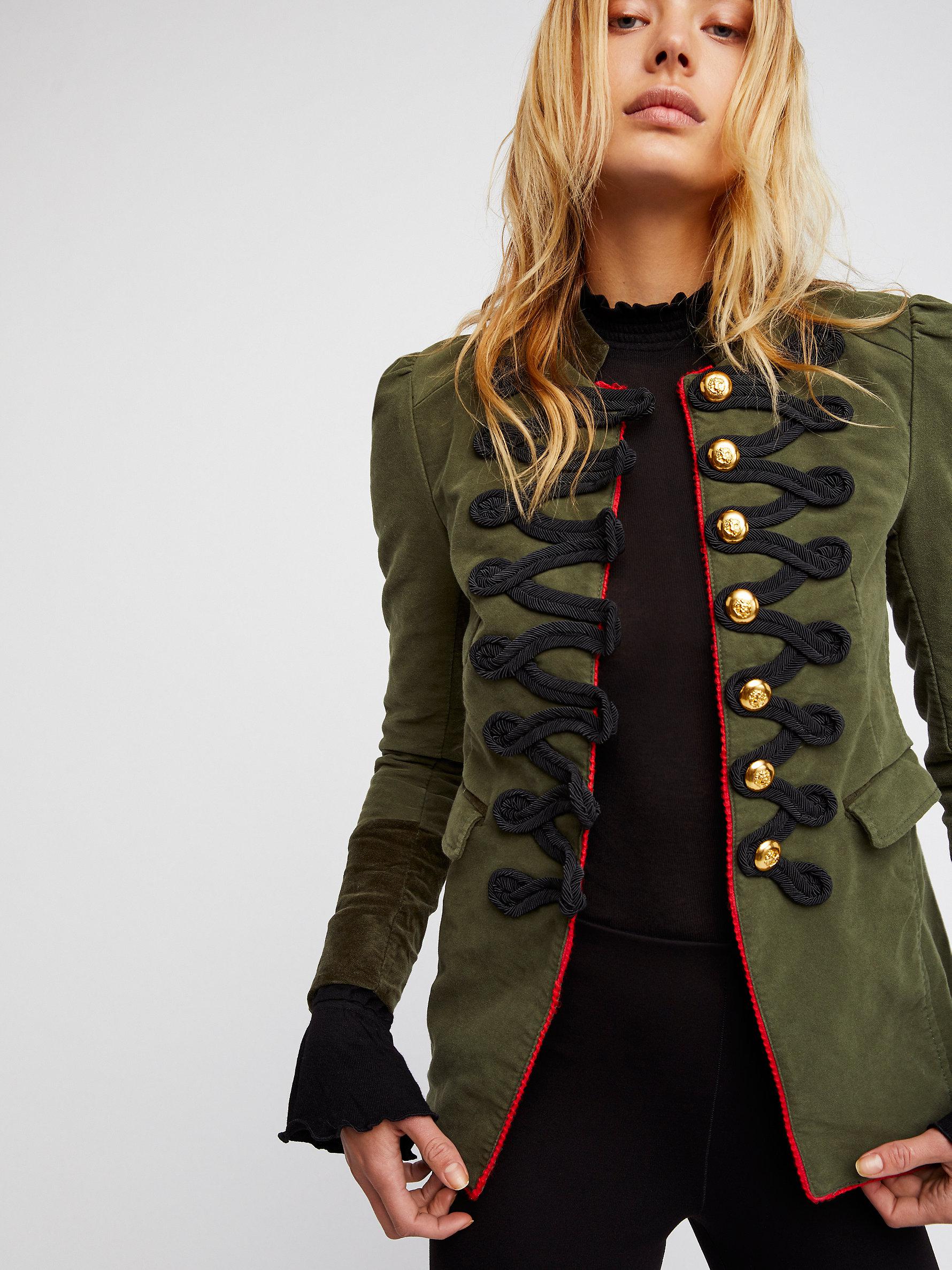 Ralph lauren пиджак женский милитари. Пиджак в стиле. Lefties lft милитари женская пиджак. Твидовый жакет шанель. Твидовый жакет шанель.