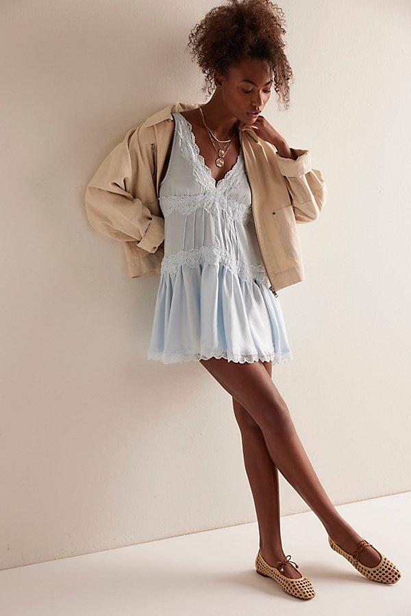 mini halter dress formal Bella's Elegant Halter Neck Empire Waist Mini Dress – Blue Zone Planet