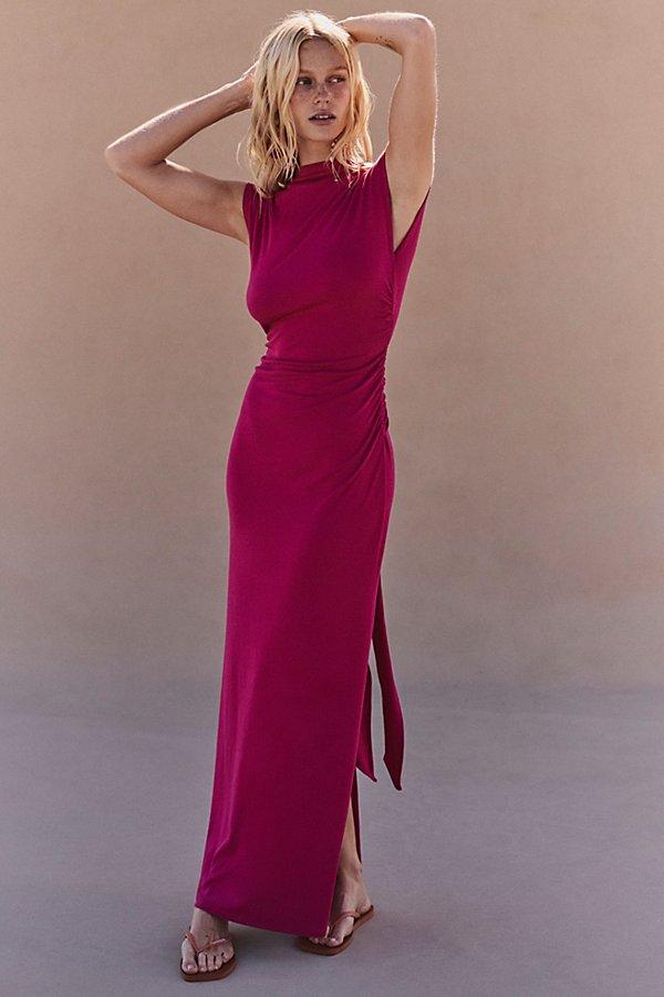 free guy woman in pink dress Free Guy (2021) - Camille Kostek as Bombshell