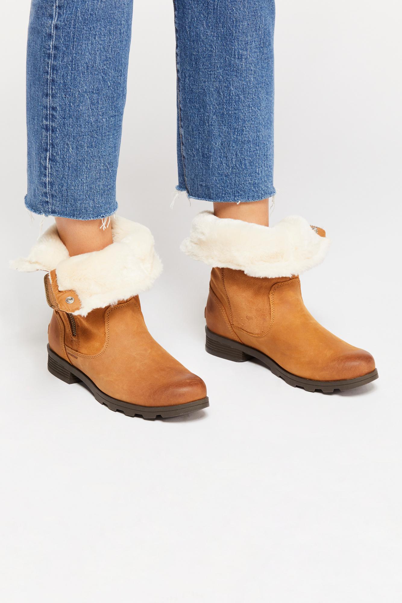 sorel women's emelie foldover boot