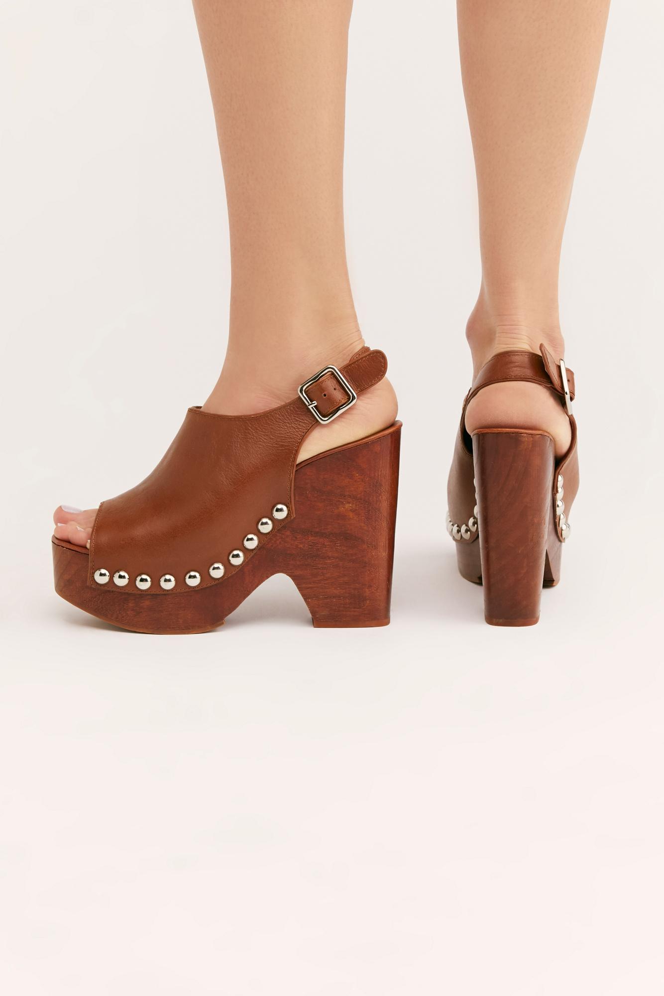 jeffrey campbell walk the line clog