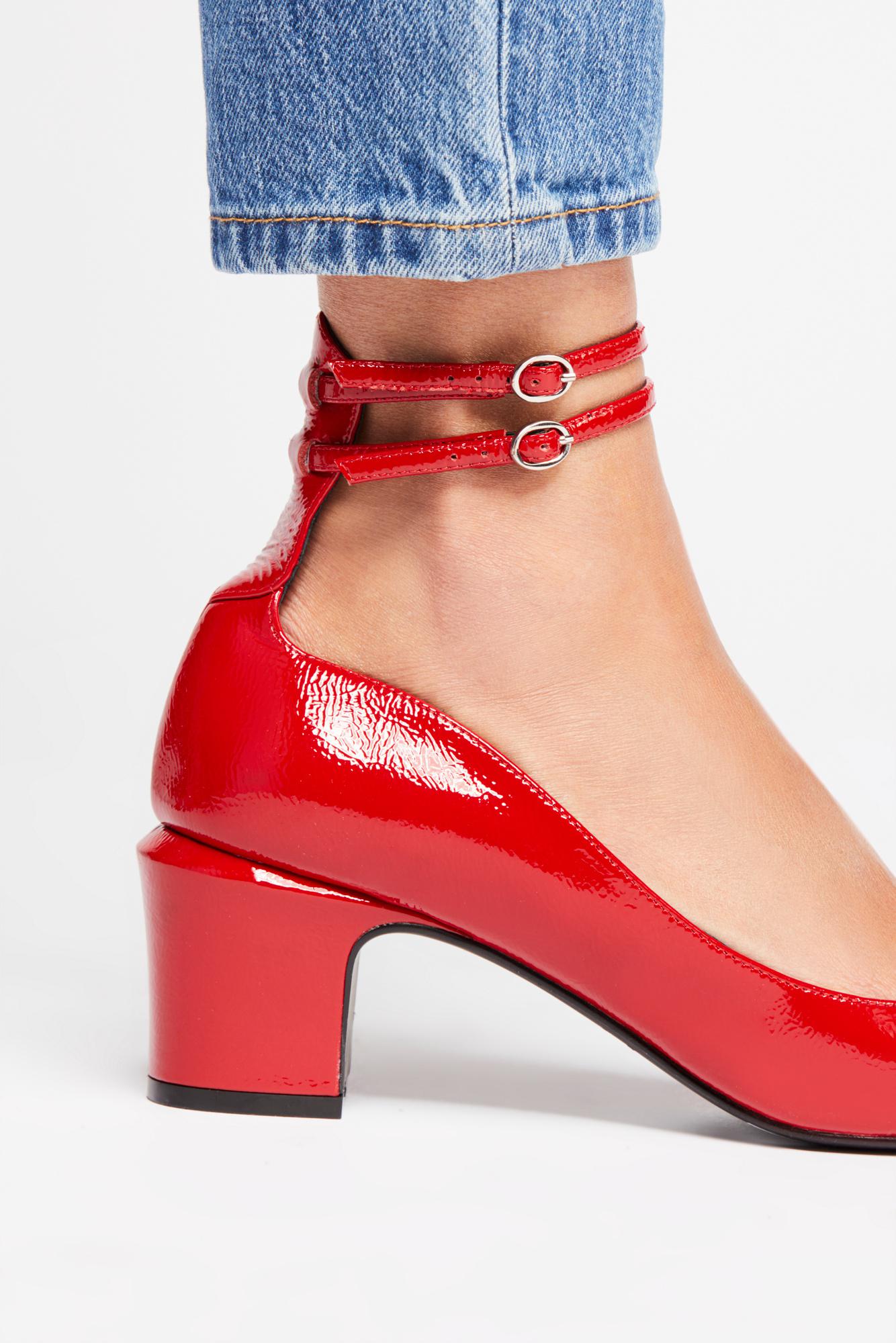 lana block heel