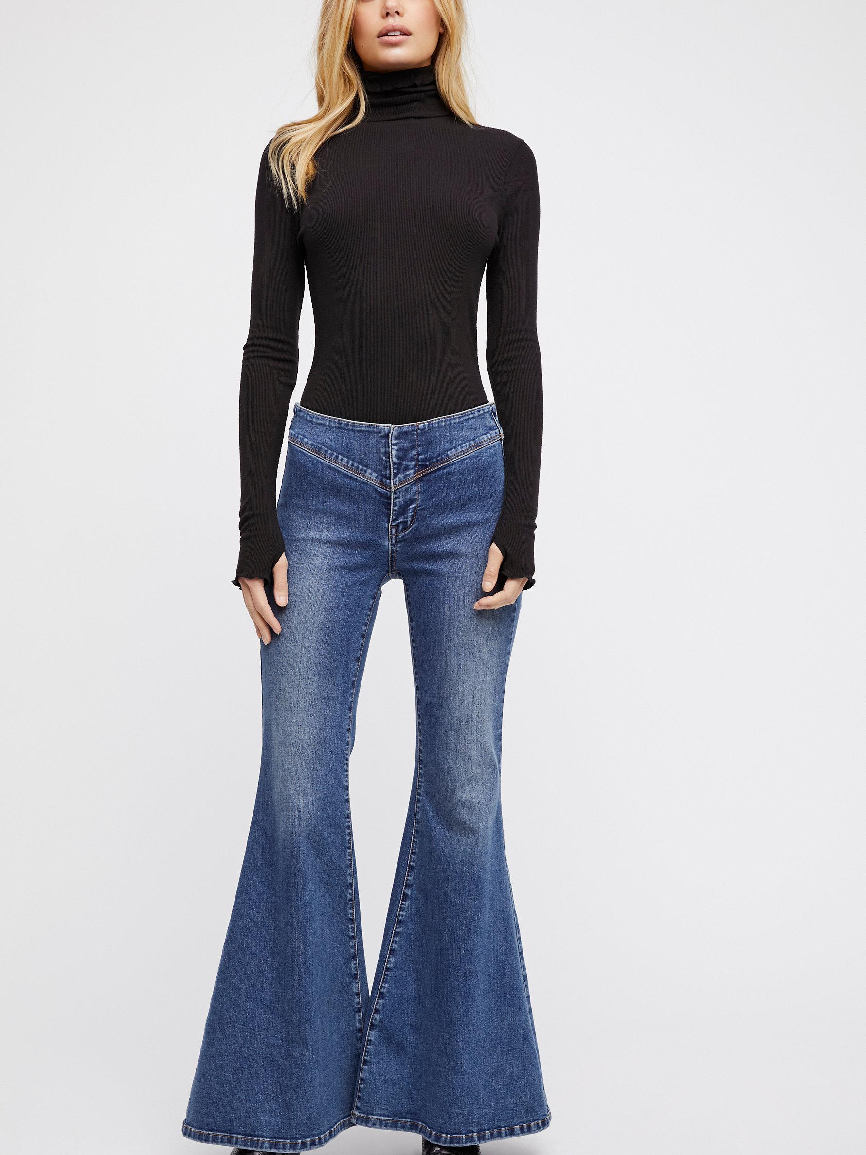 Free People Low-rise Flare Jeans in Blue | Lyst