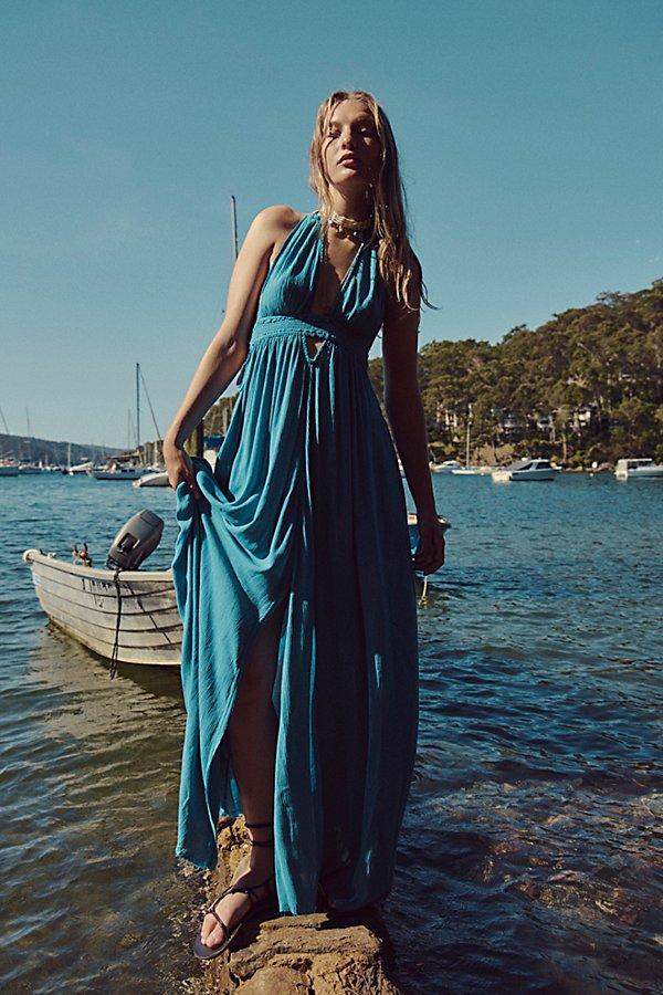 asos maxi dresses Design Flutter Sleeve Dress With Trailing Floral Embellishment In Blue Jluxlabel Women's Coastal Bloom Size:2XSmall The ASOS DESIGN printed SL50