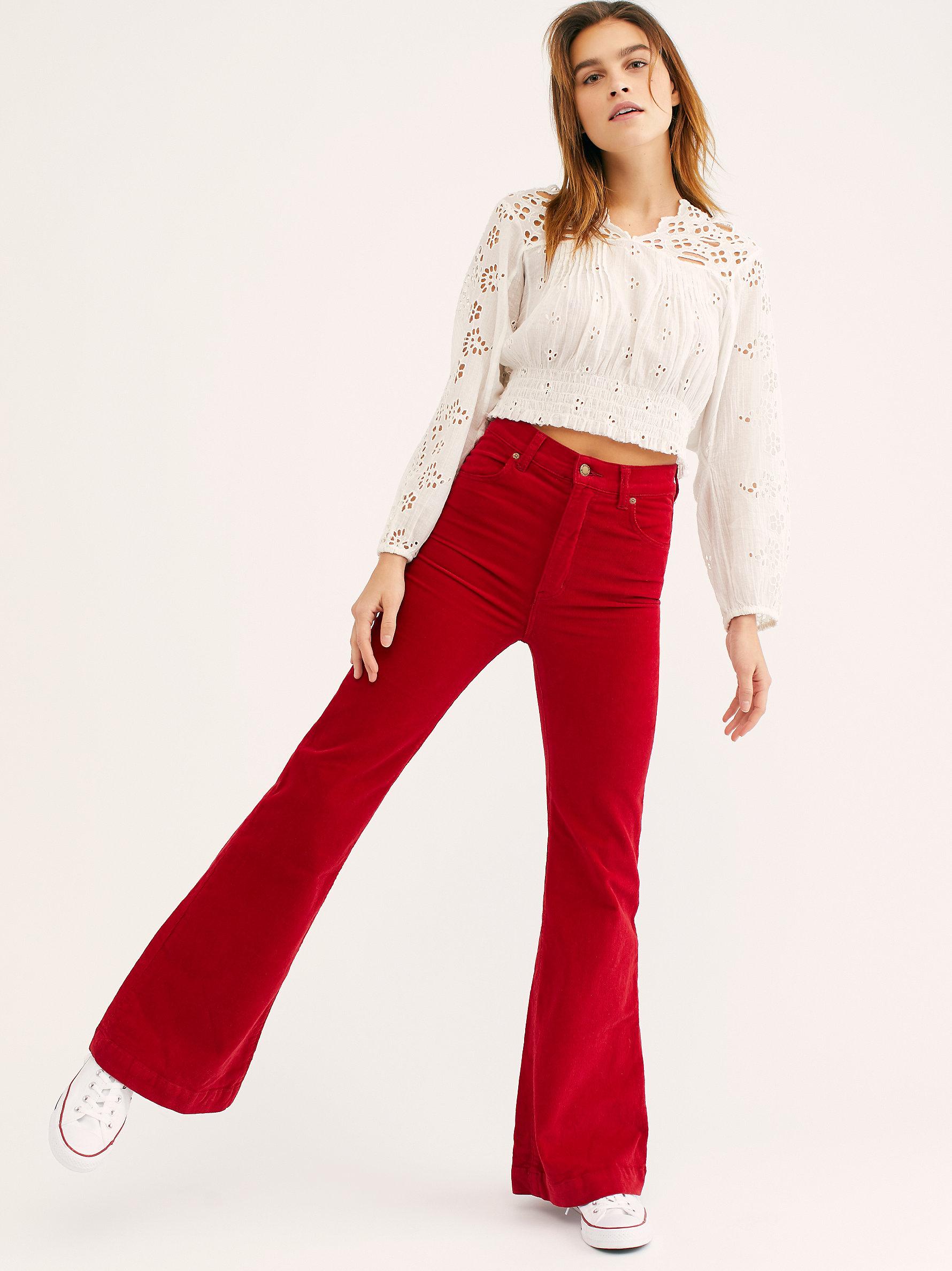 humane Ved en fejltagelse Overskæg Free People Rolla's East Coast Cord Flare Trousers in Red | Lyst Canada