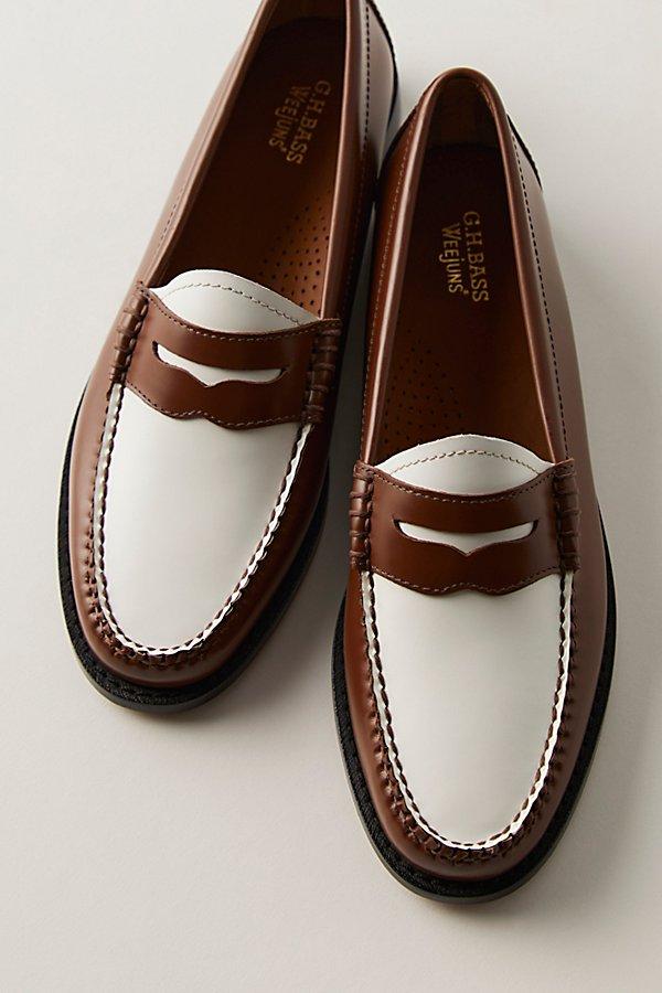 G.H. Bass & Co. Womens Brown & White Whitney Loafers Slip-Ons Two Tone Preppy Bass Weejuns Limited Edition Brown & White Penny Loafers main image 3