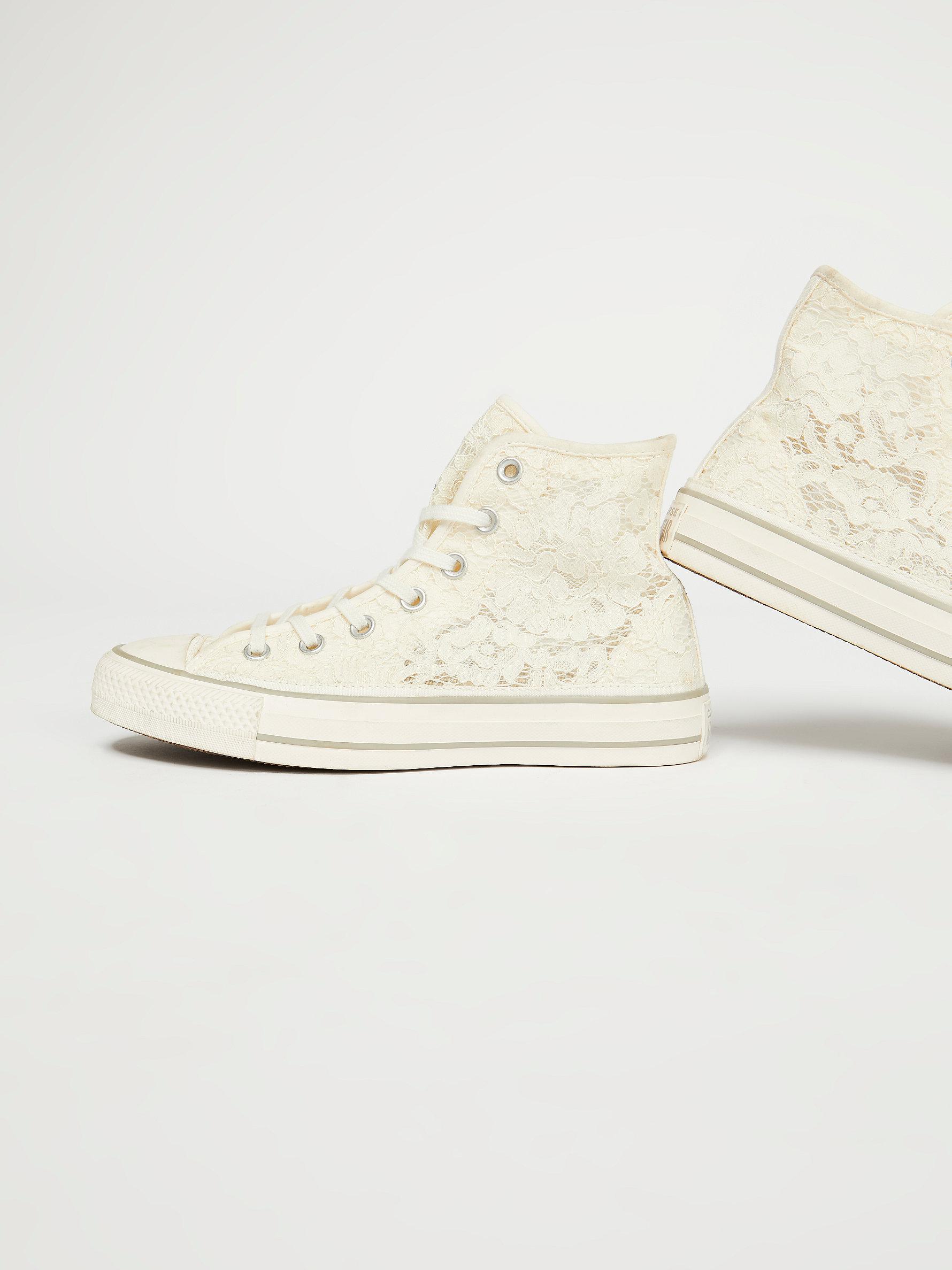converse chuck flower