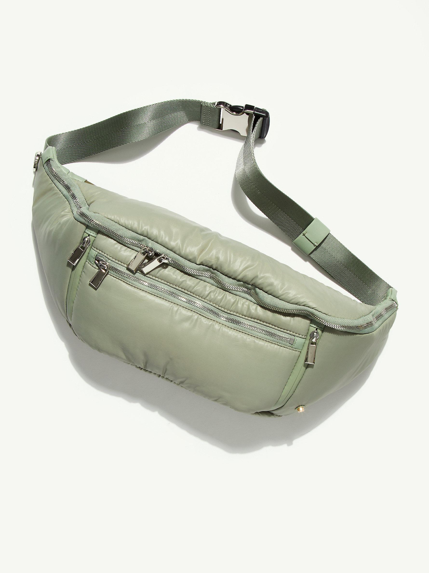 caraa sling bag