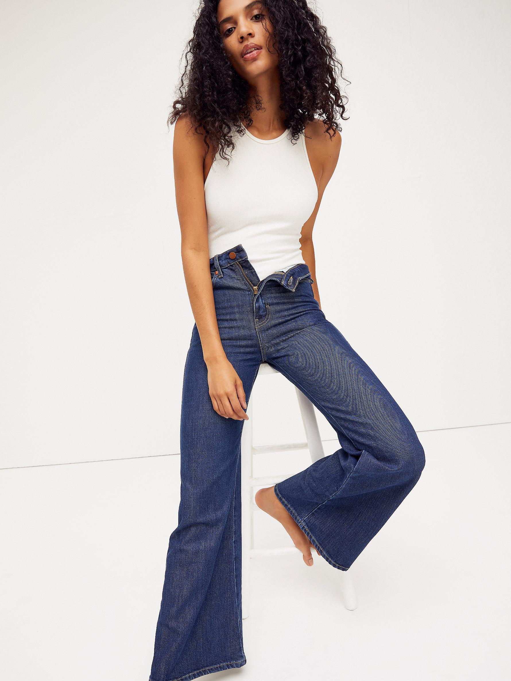 Free People Wrangler Wanderer 622 High Rise Flare Jeans in Blue | Lyst