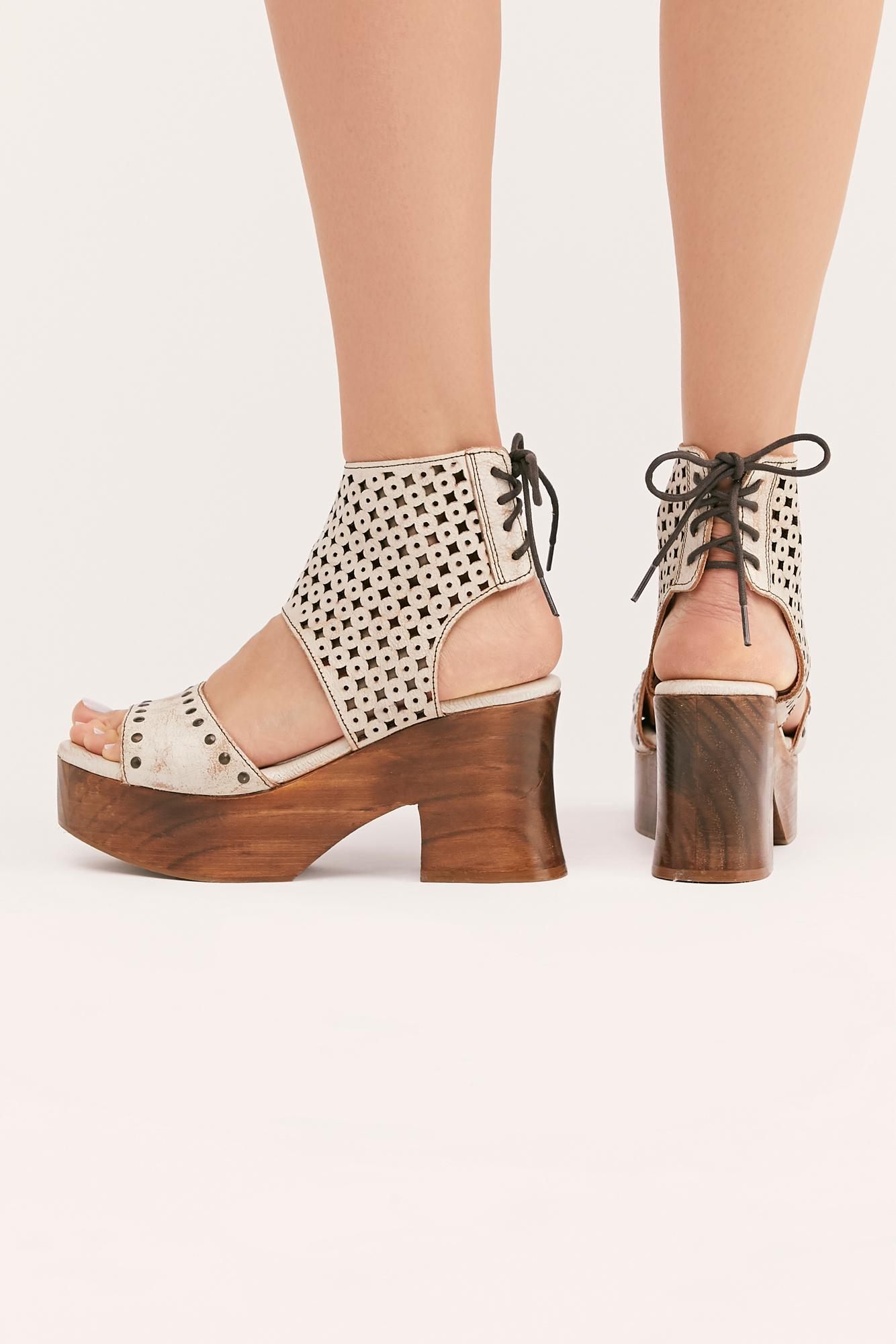 mollie platform clog