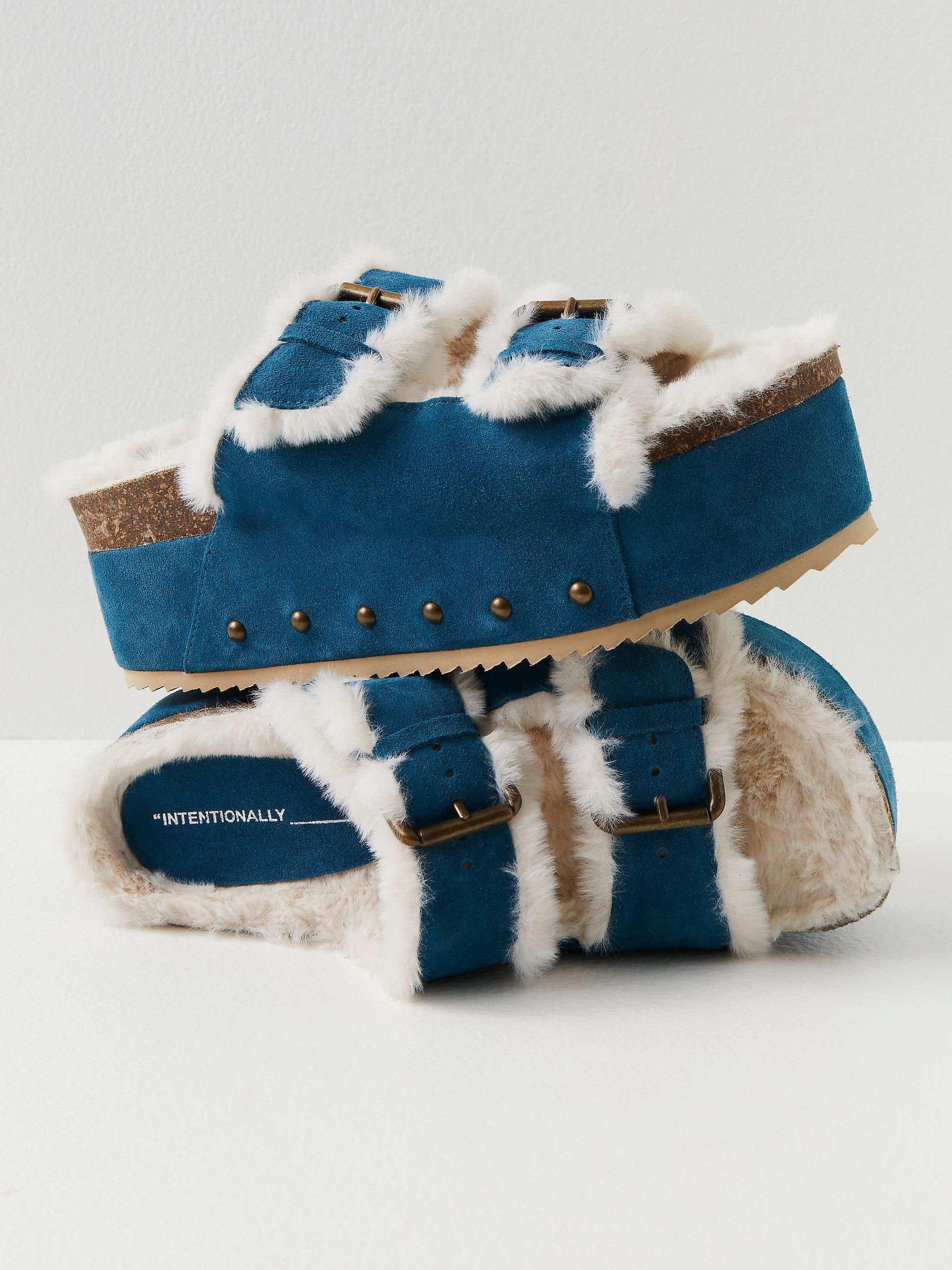 Free People Rule Breaker Sherpa Flatform Sandals in Blue | Lyst