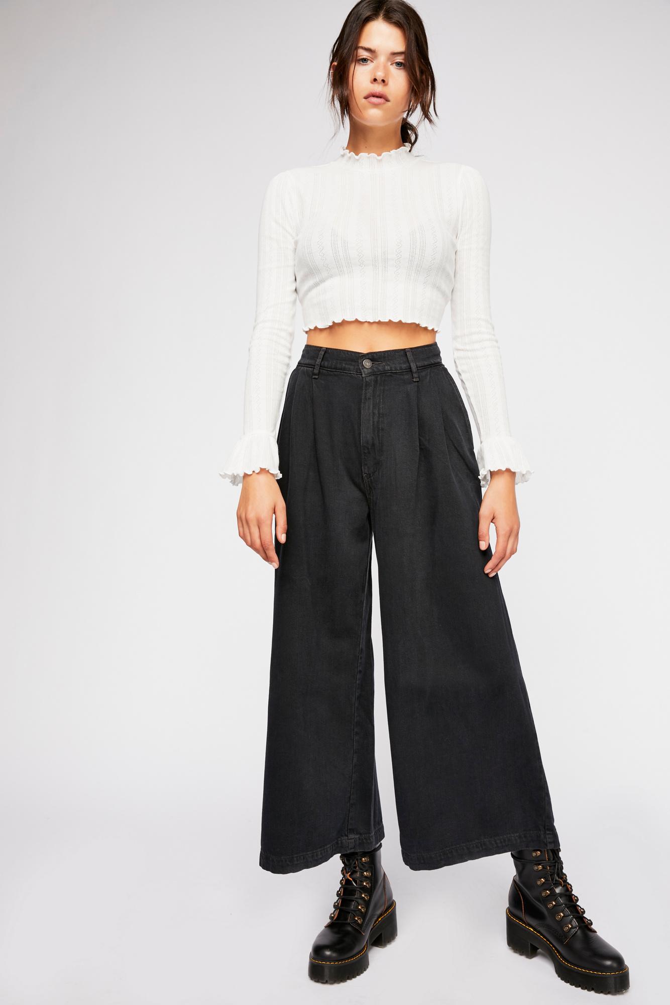 levi's wide leg pleated jeans