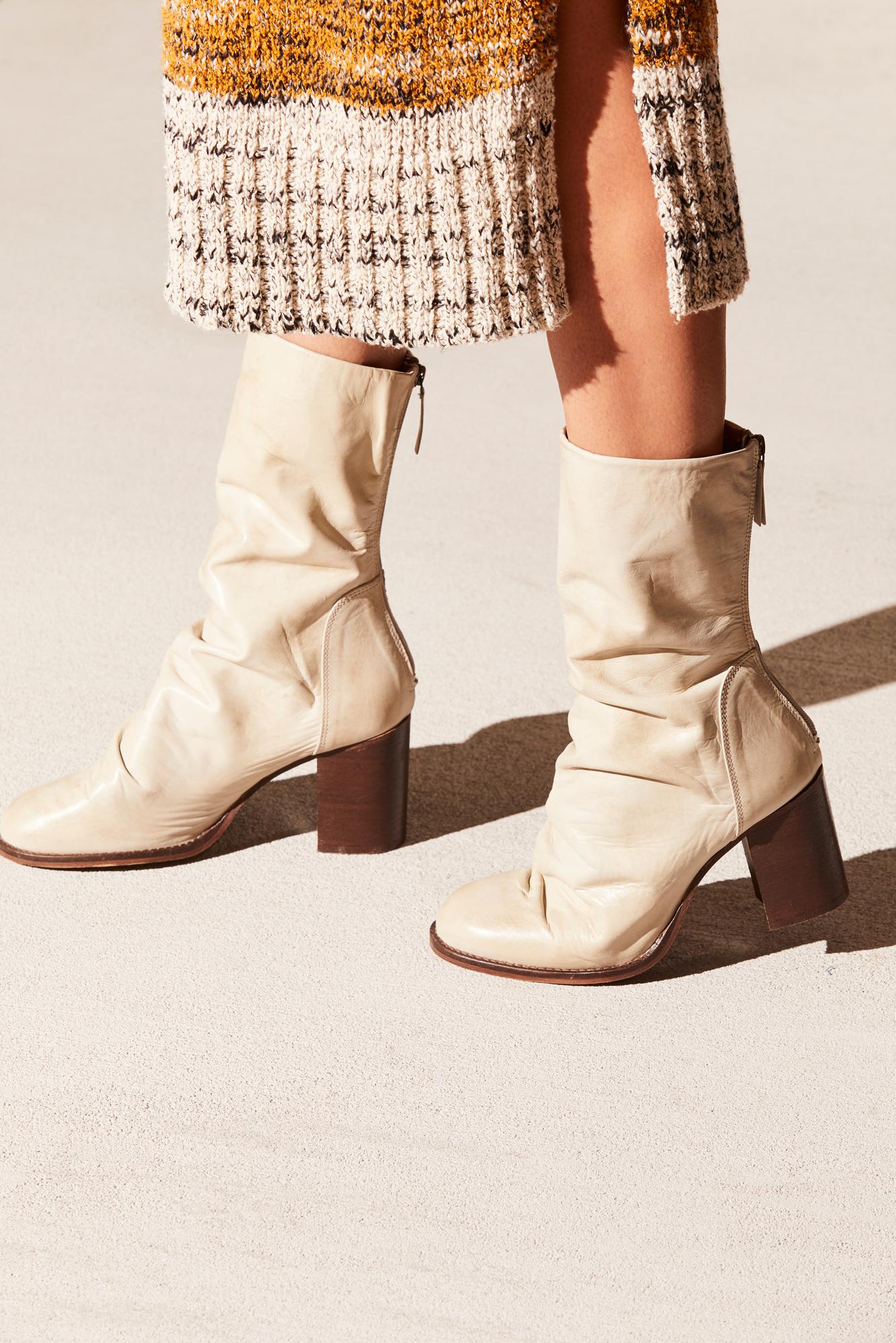 elle block heel boot bone