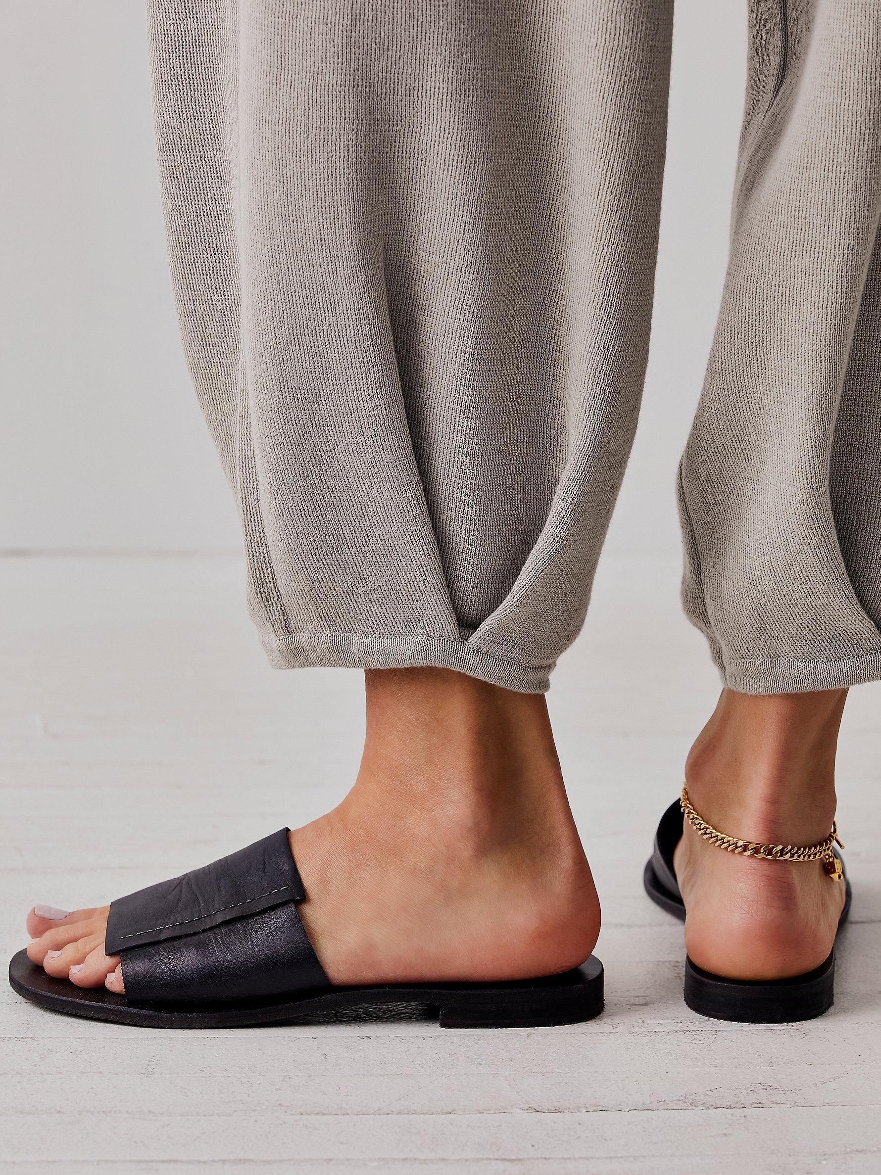 スリーワンフィリップリム レディース サンダル シューズ Verona Embellished Satin Sandals black 公式セール 靴 