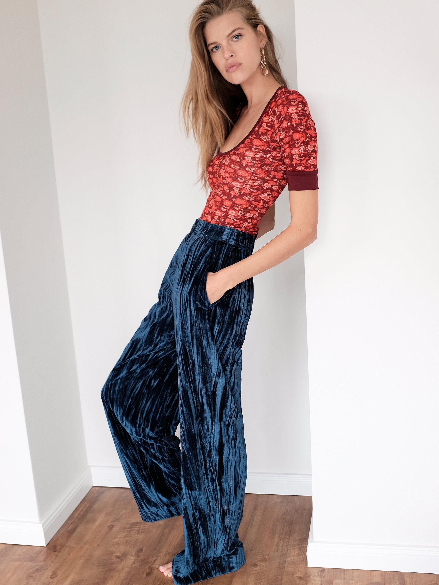 Velvet Wide Leg Pants – SKIES ARE BLUE