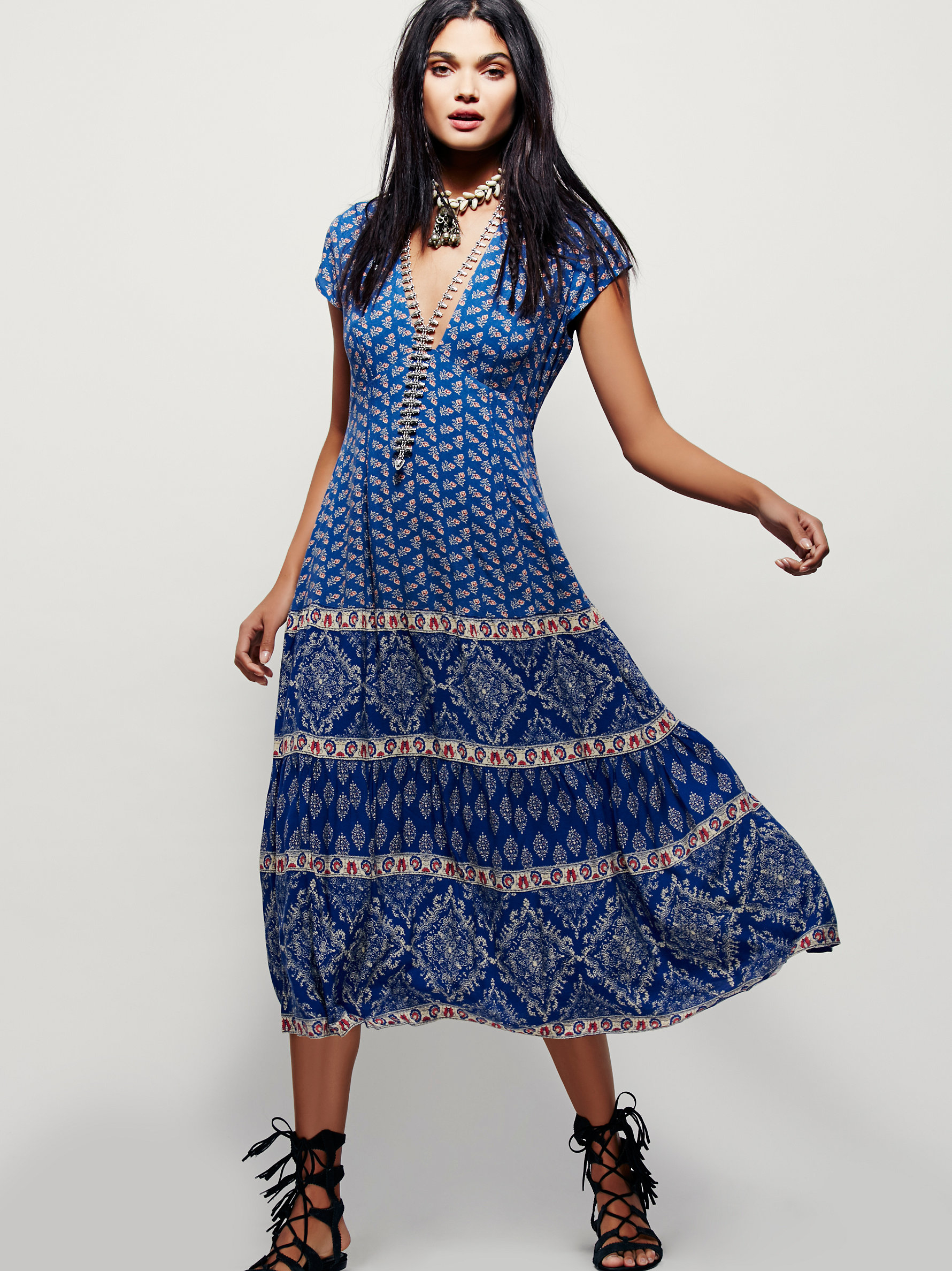 bella note eyelet mini dress