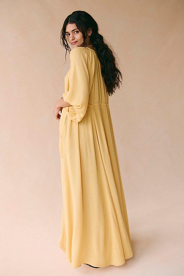 hot pink off the shoulder maxi dress Light Pink Off Shoulder Formal Maxi Dress – Liymc