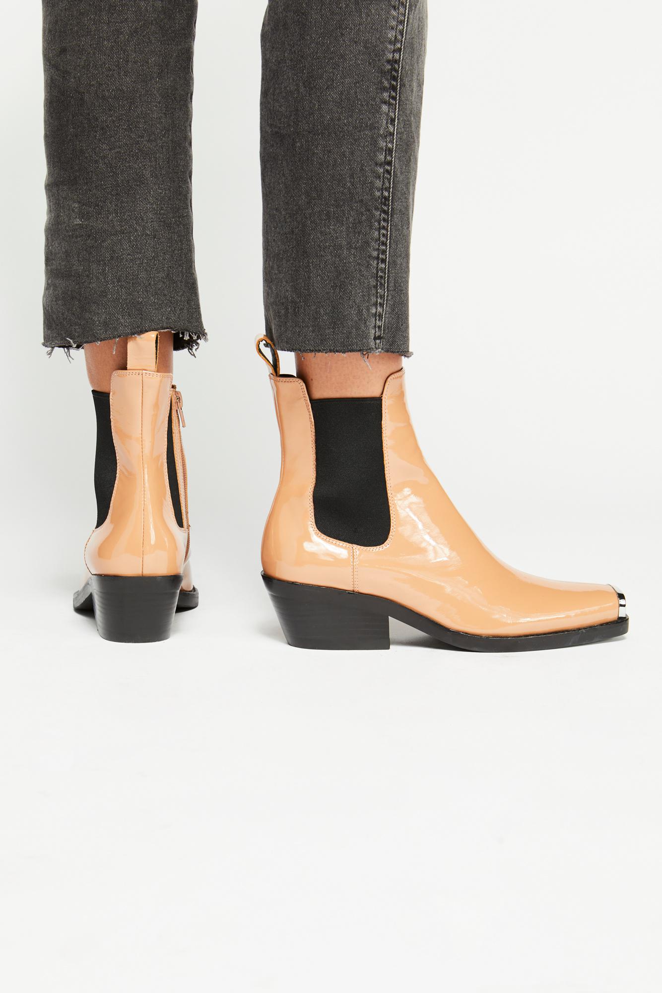 brisbane chelsea boot jeffrey campbell