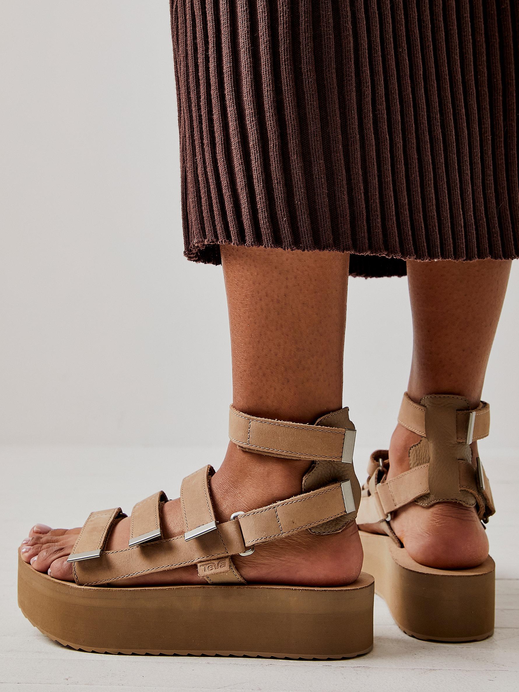 Free People Flatform Mevia Leather Sandals in Brown | Lyst