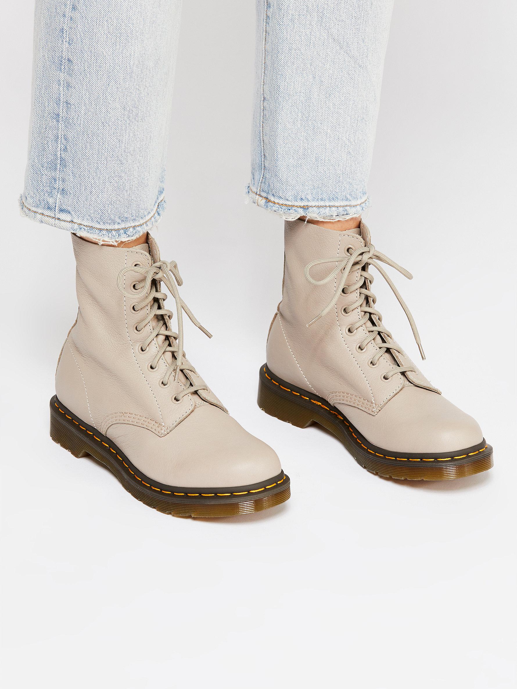 doc martens pascal taupe