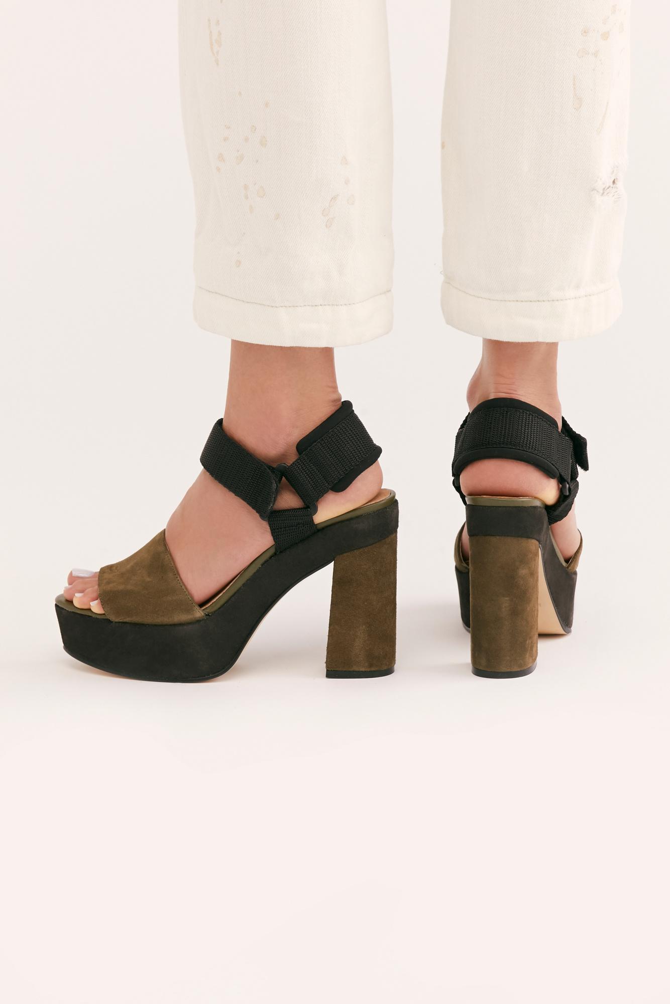 sport platform sandal