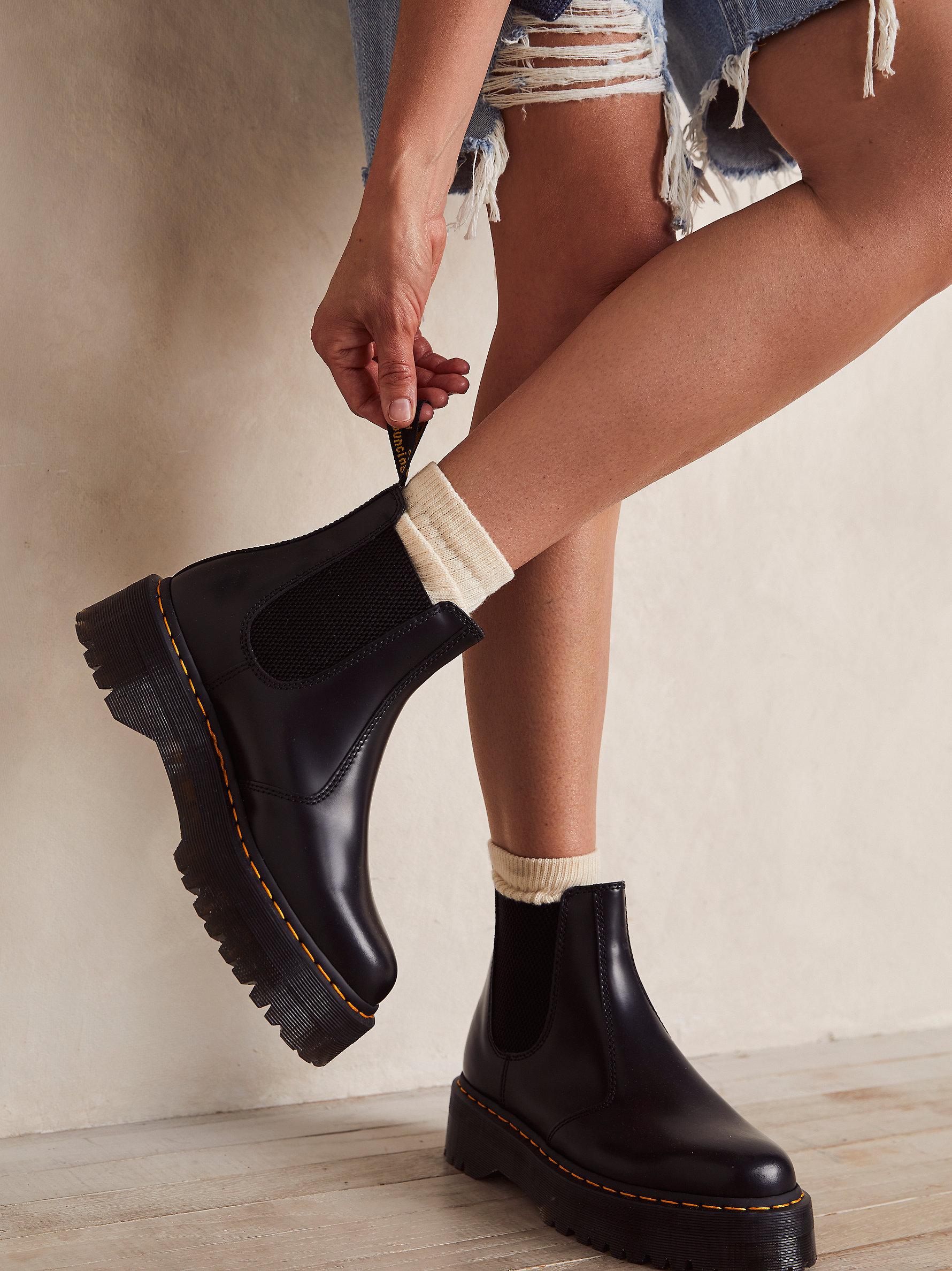 Free People Dr. Martens 2976 Quad Chelsea Boots in Black | Lyst