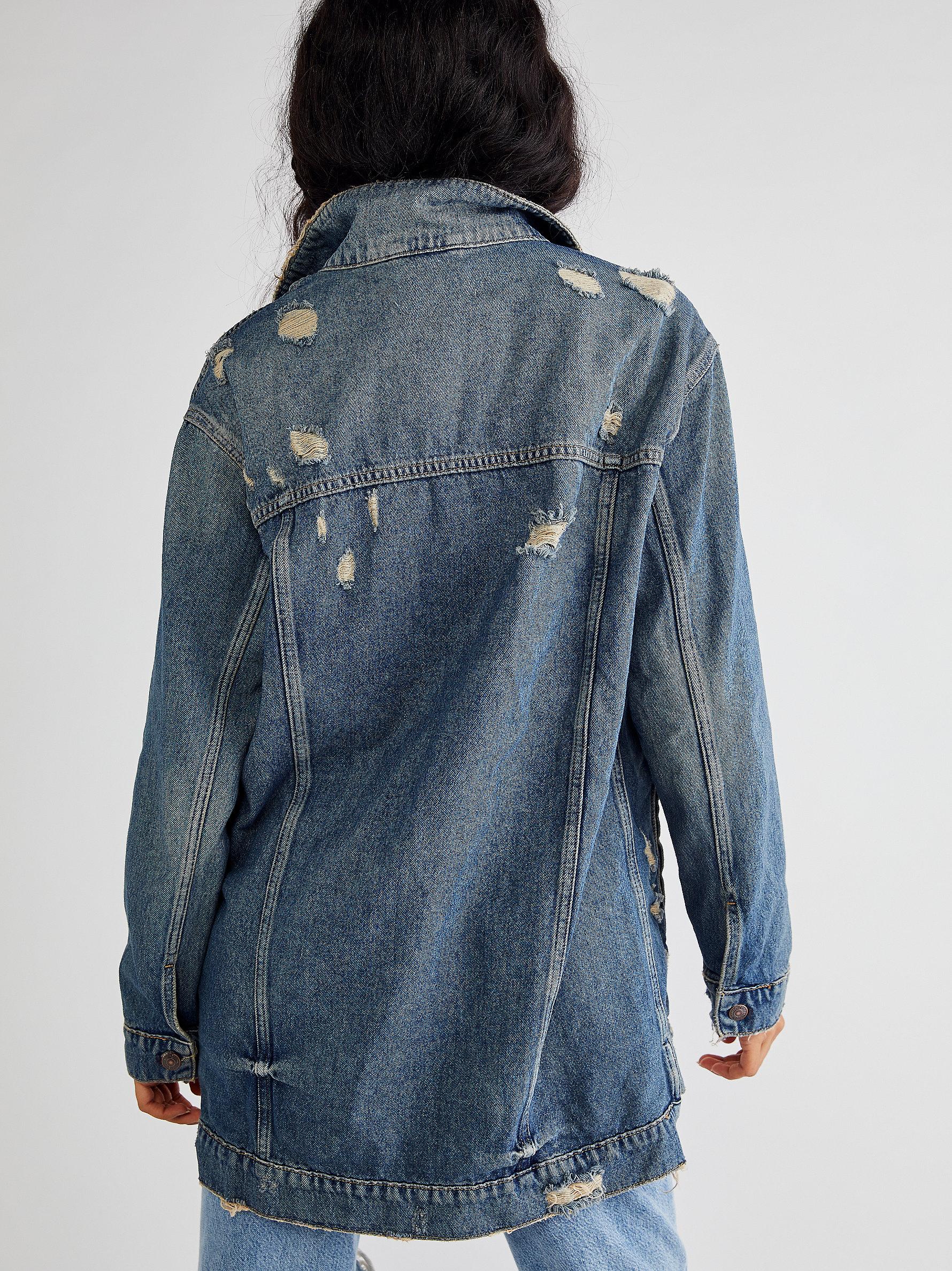 Free People Denim Destroyed Long & Lean Trucker Jacket in Deep Indigo  (Blue) | Lyst