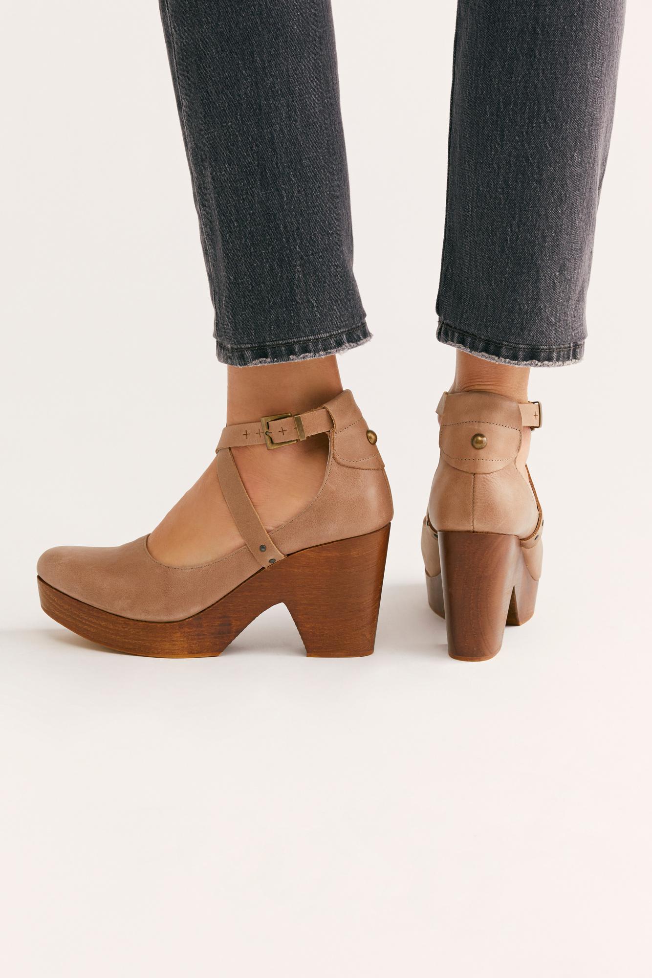 Buena vista shop clog