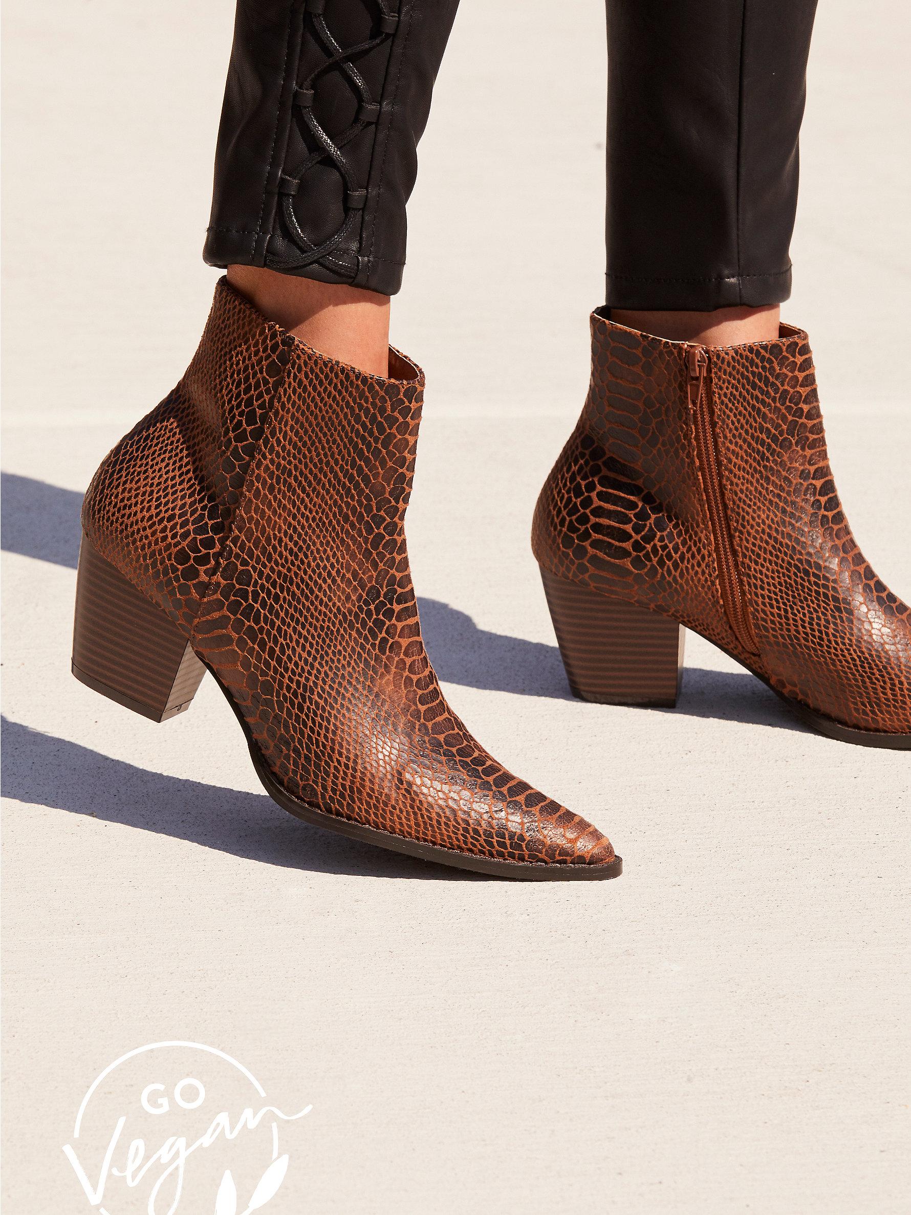 vegan going west boot
