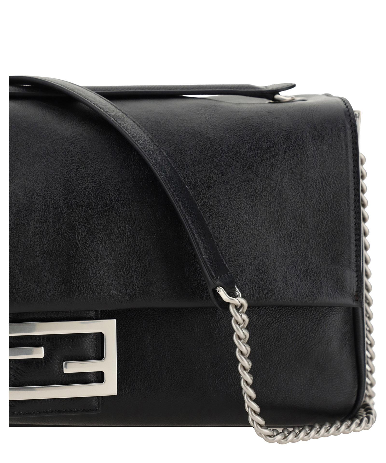 Fendi Baguette Chain Large Shoulder Bag in Black | Lyst
