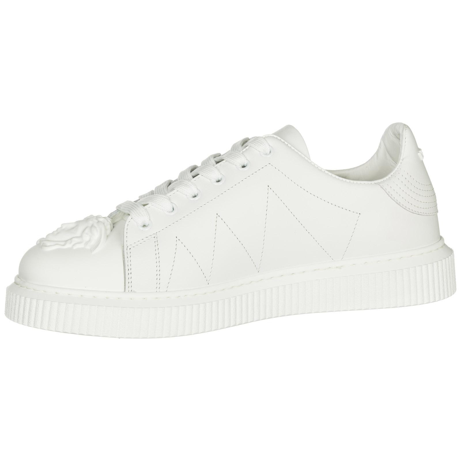 Perth Blackborough dramatisk Alfabet Versace Men's Shoes Leather Trainers Sneakers Medusa in White for Men - Lyst