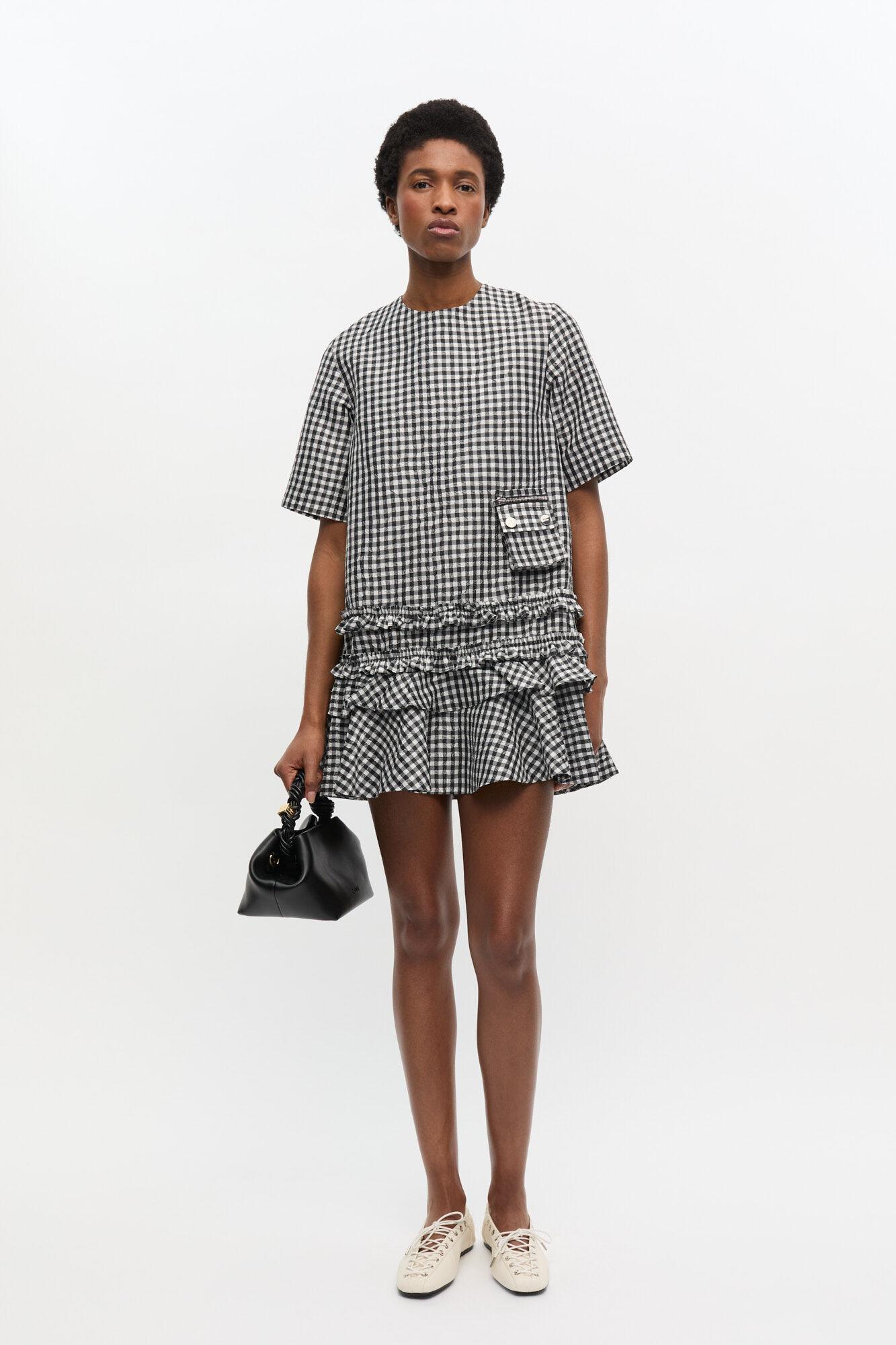 ワンピース Ganni 'Crinkled Check Mini' dress Ganni Crinkled Check Mini Dress in Black | Lyst