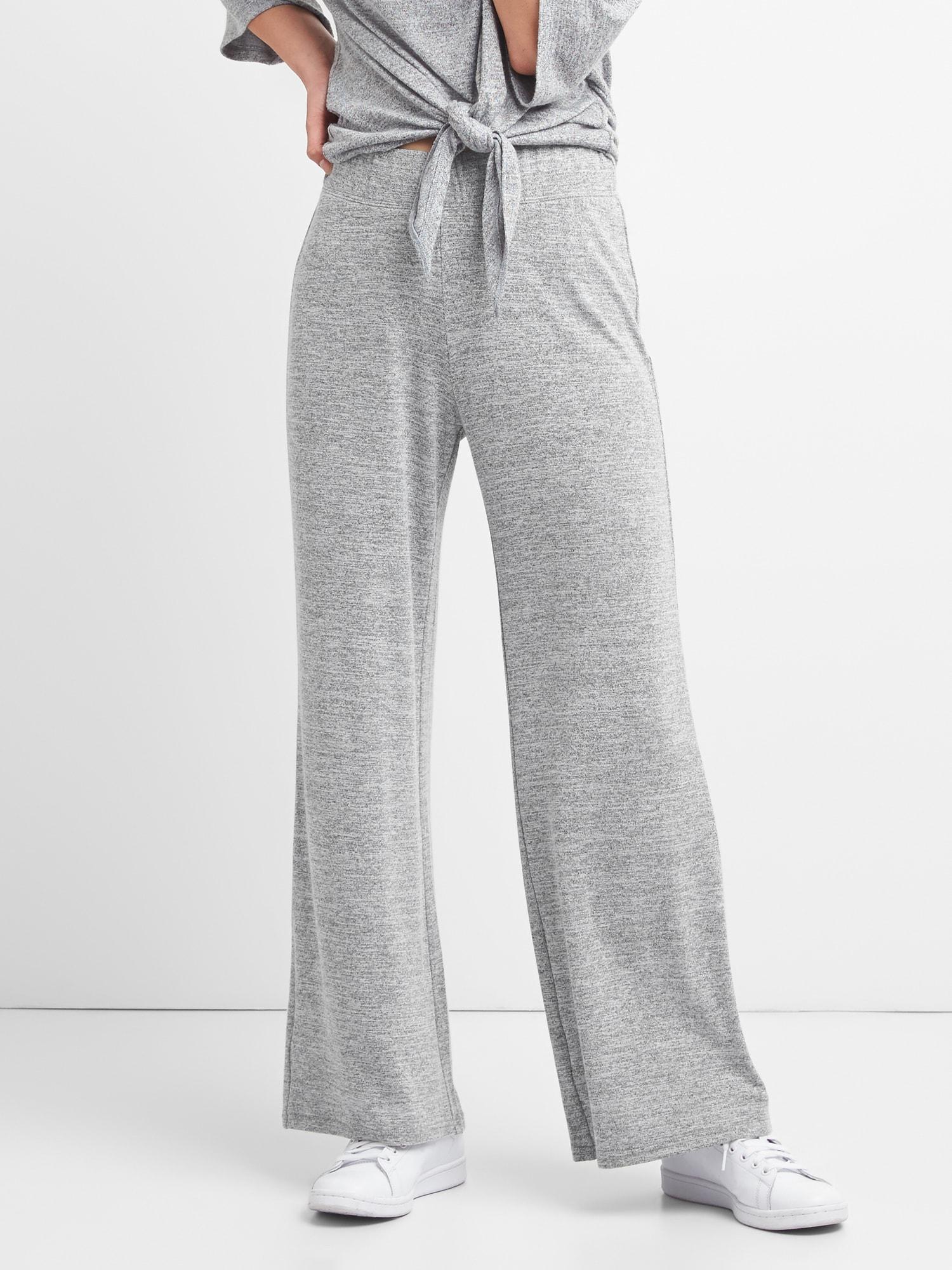 gap gray pants
