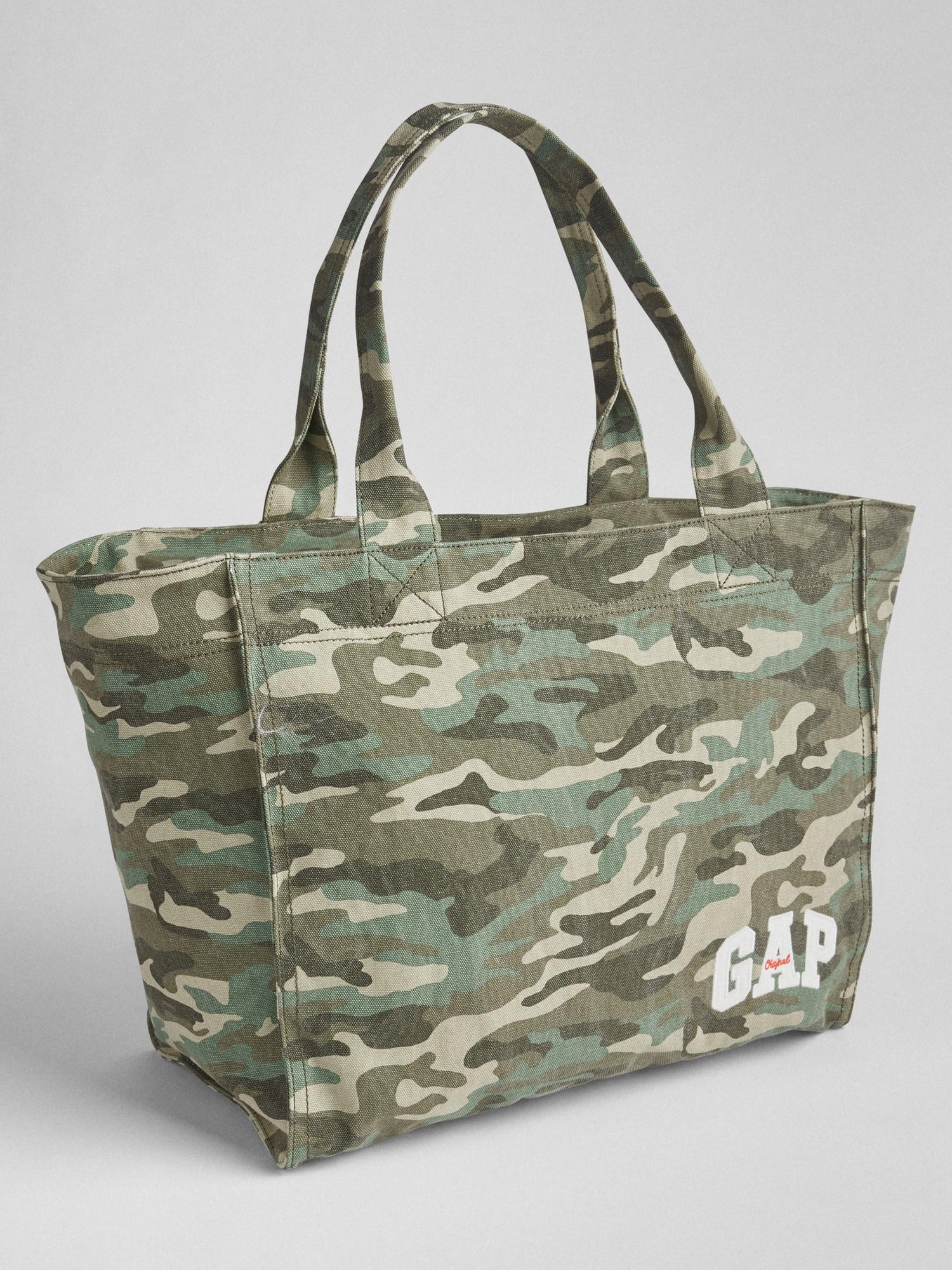 gap weekender bag