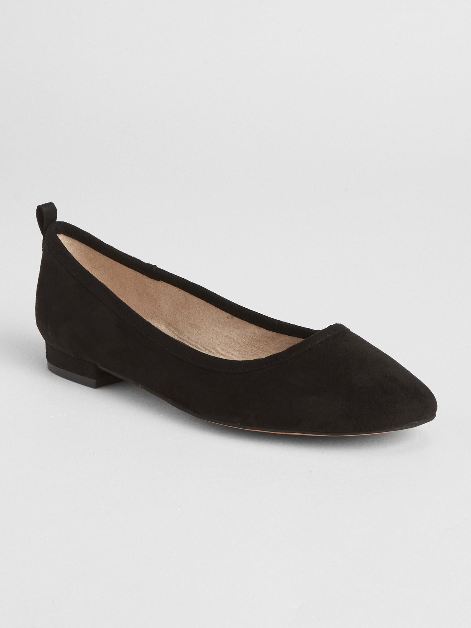 gap black flats
