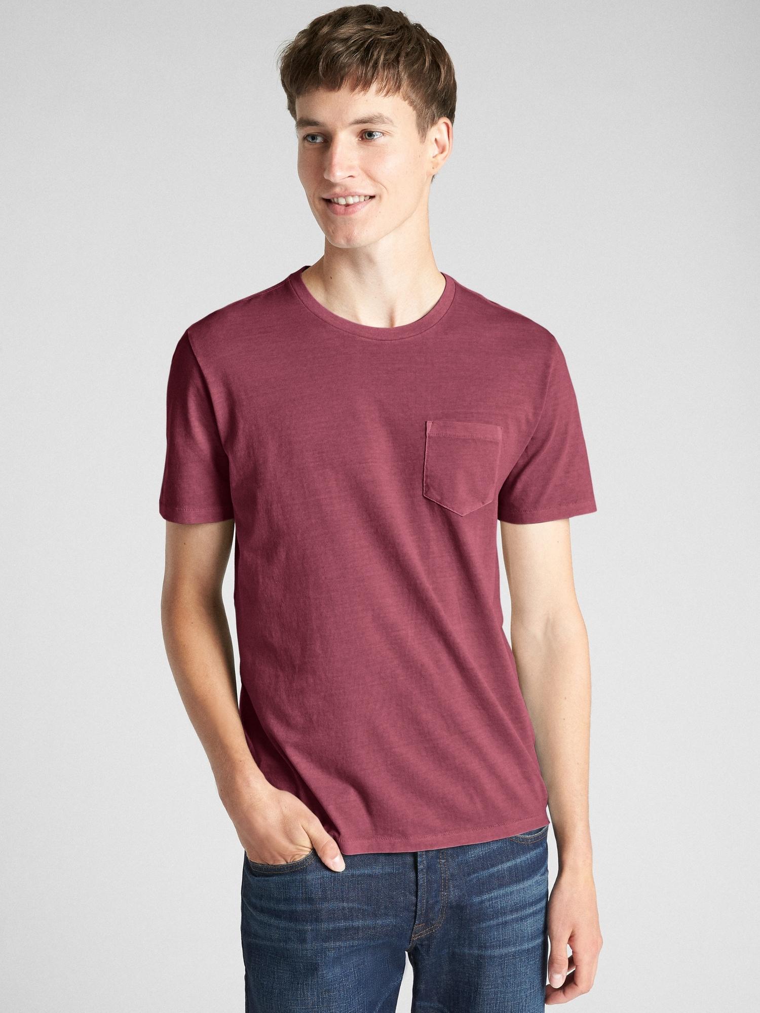 gap inspired red t shirts