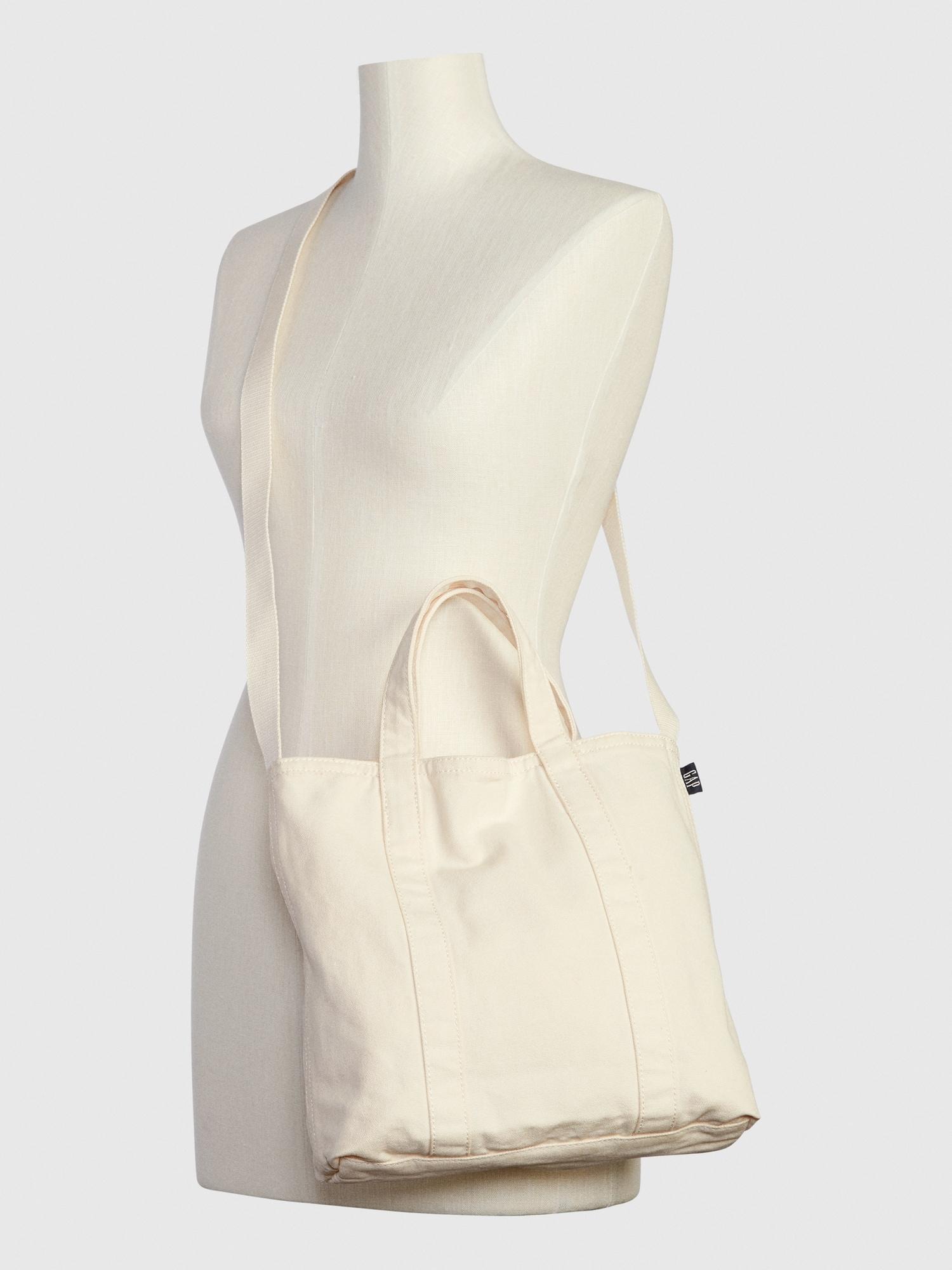 gap tote