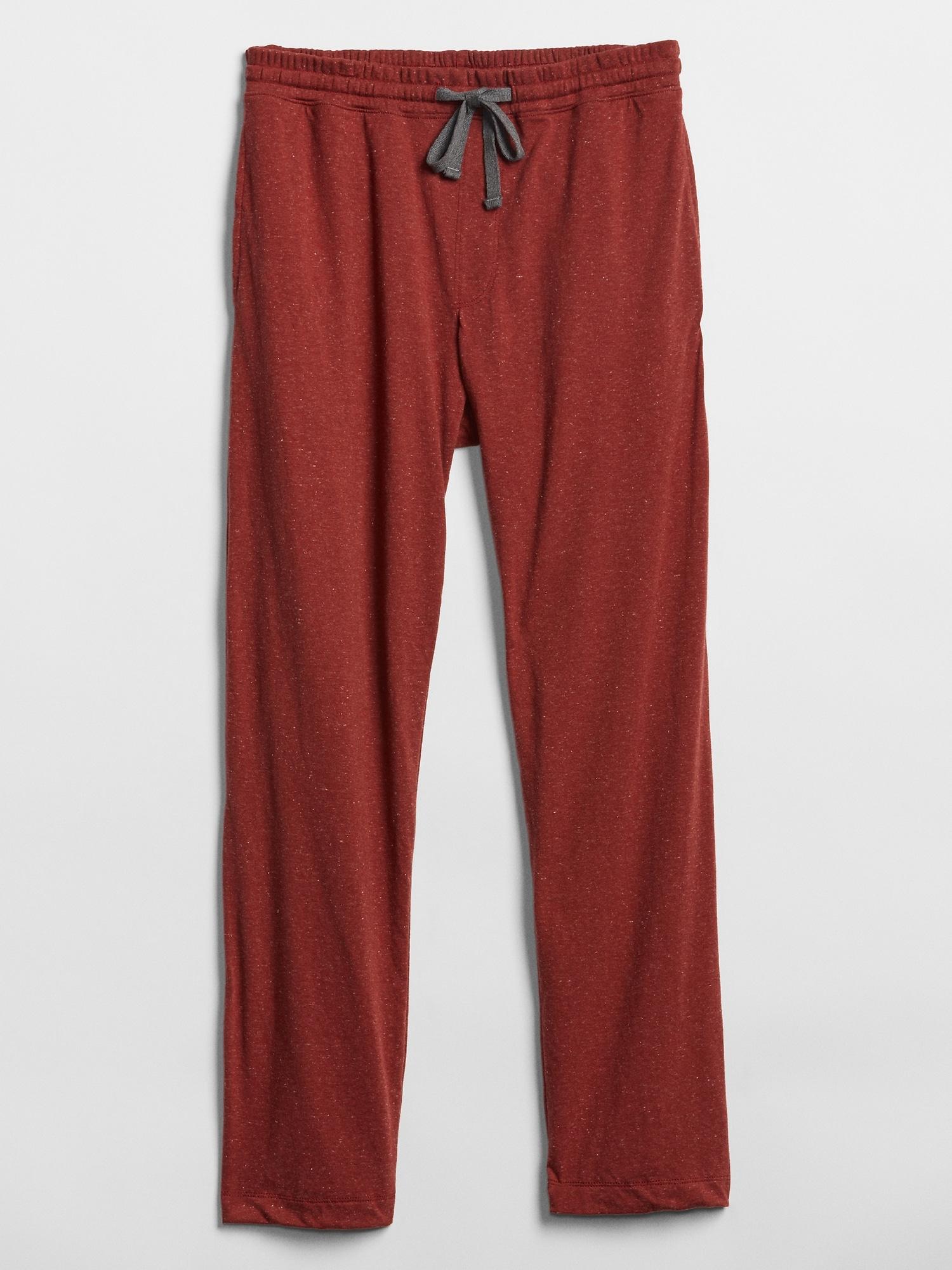 khaki pants with cargo pockets