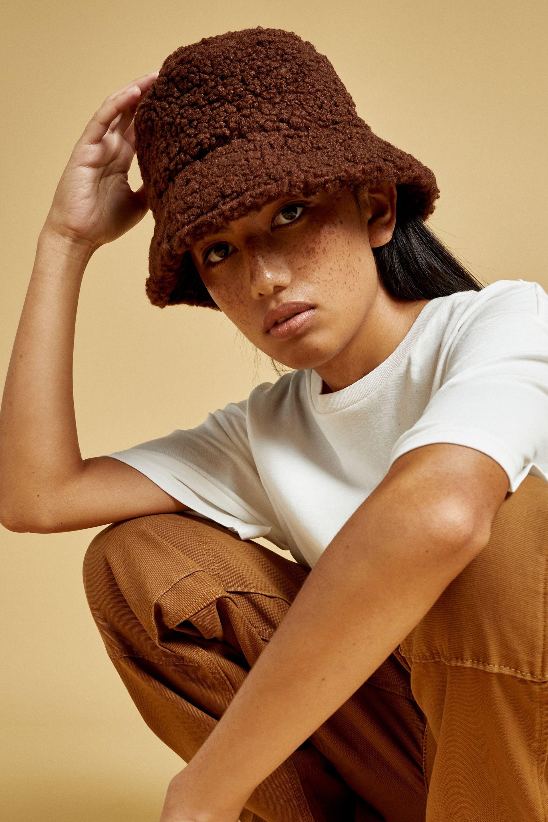 Garage Synthetic Sherpa Bucket Hat in 