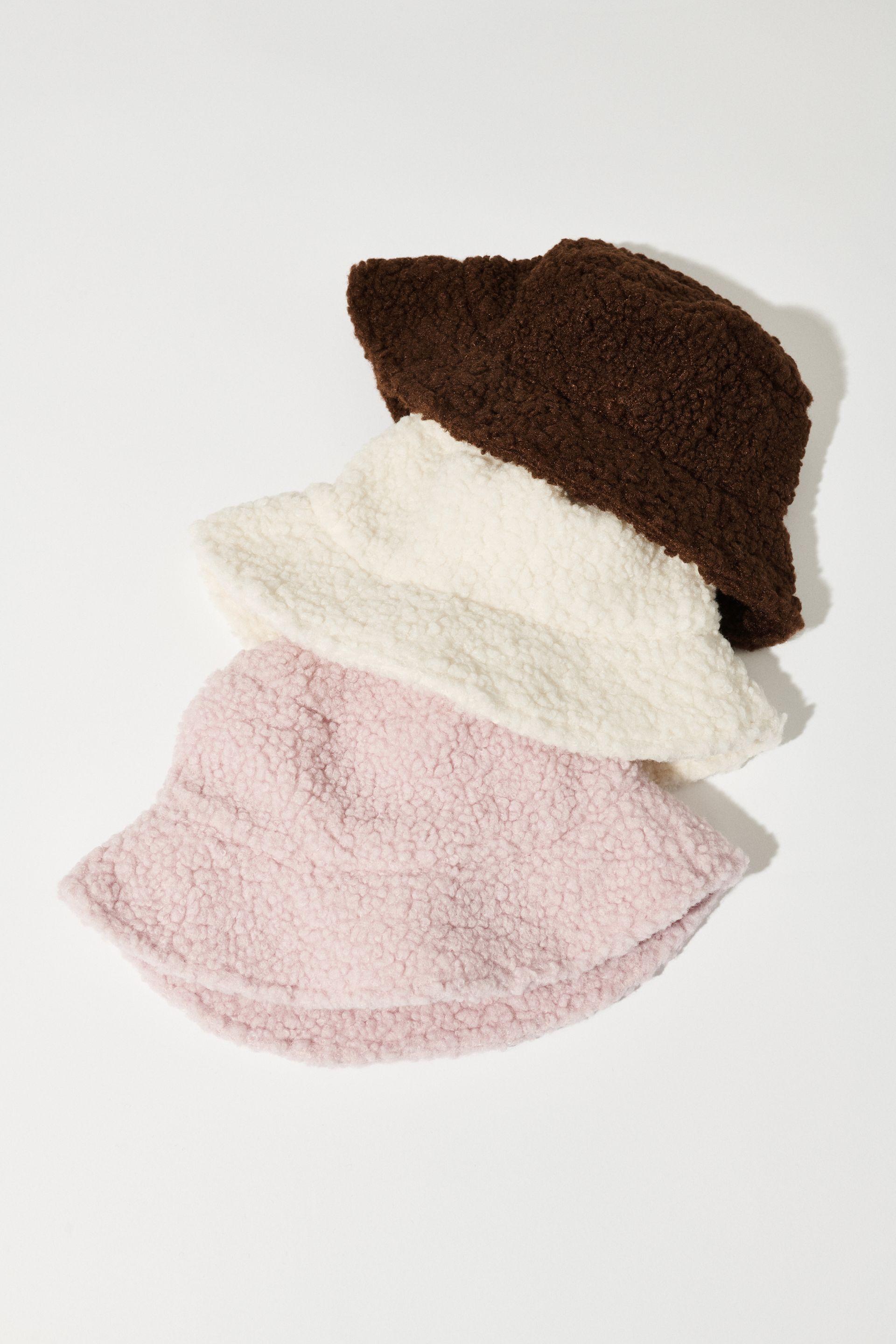 Garage Synthetic Sherpa Bucket Hat in 