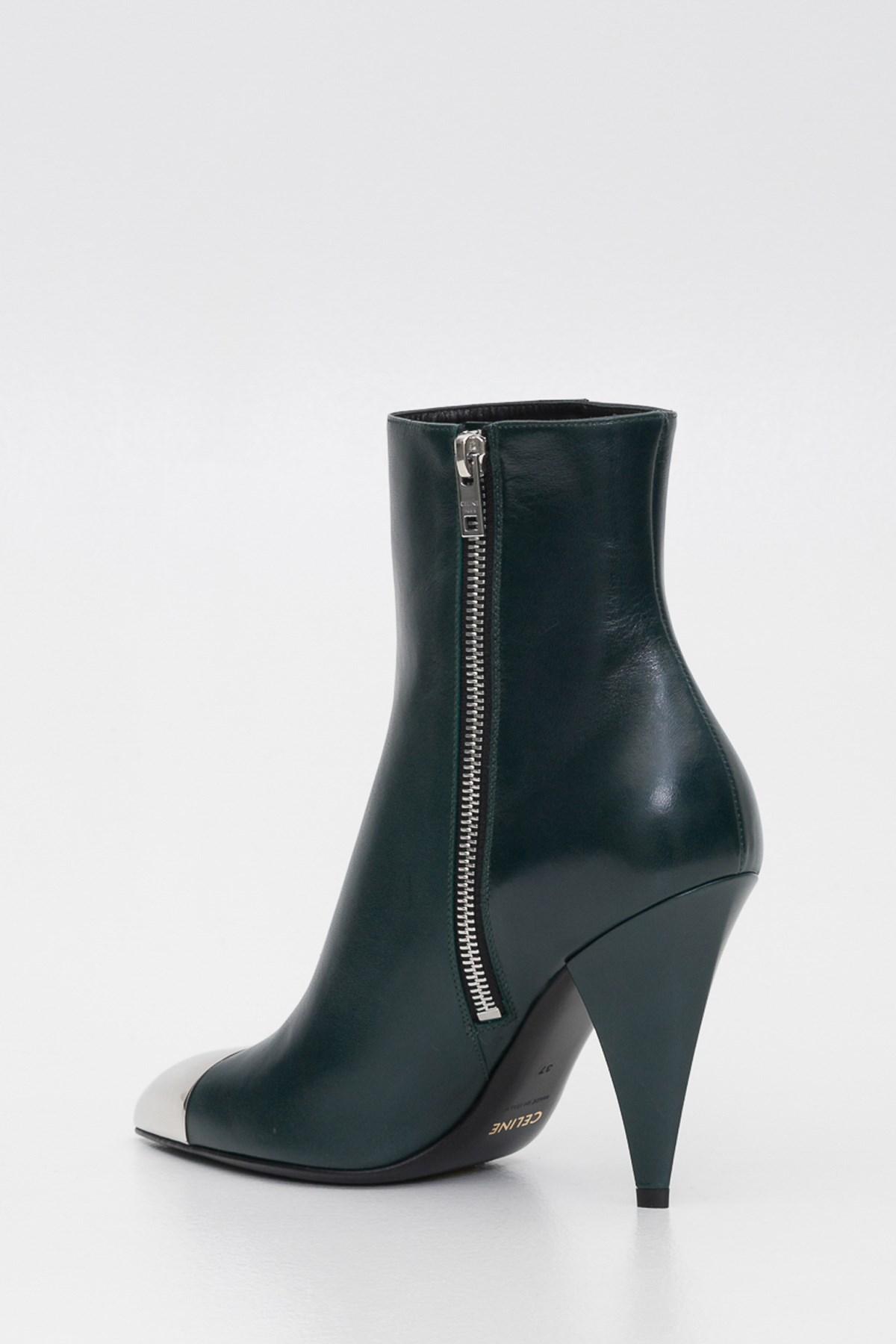 triangle heel boots